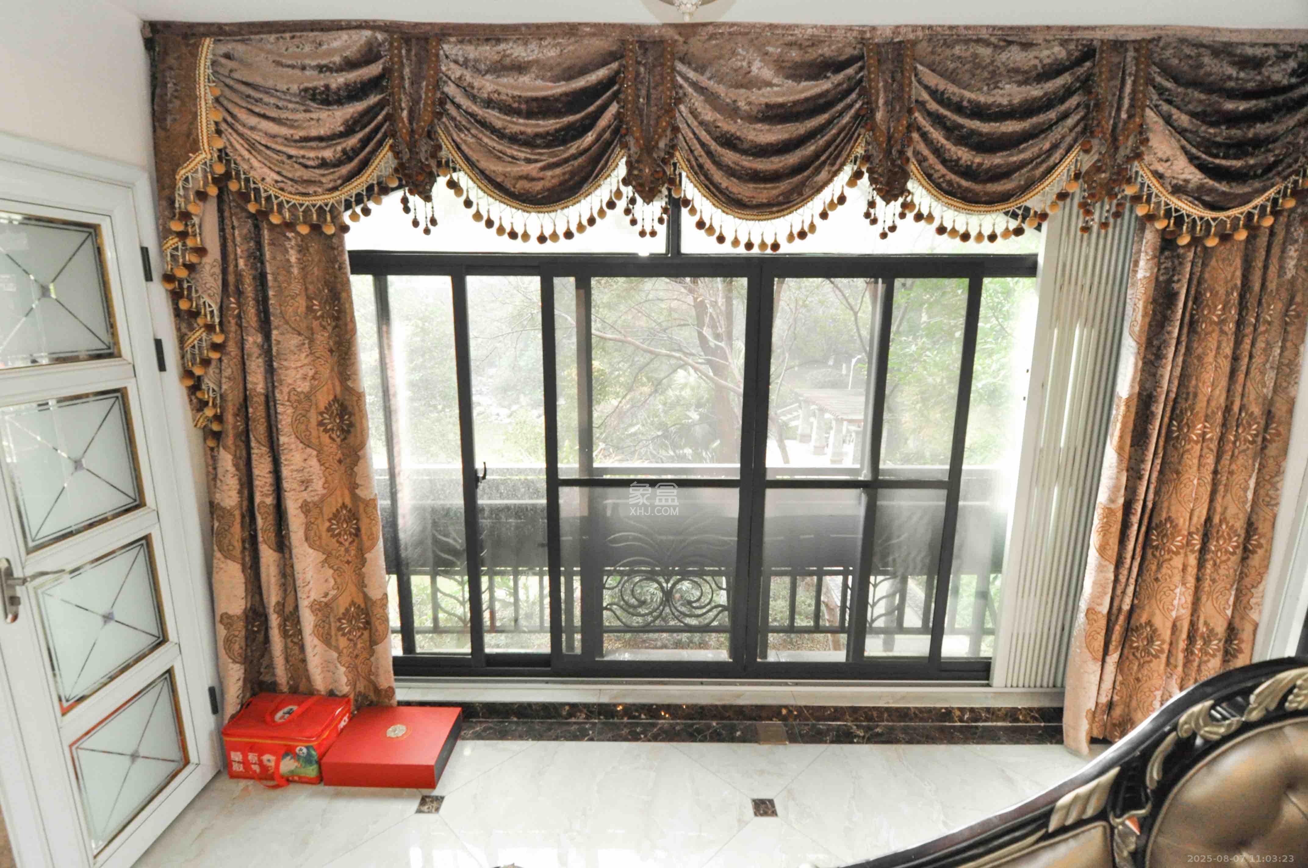 沁园春御院 3室2厅1卫 3200.0元/月 沁园春御院 3室2厅1卫 3200.0元/月室内图