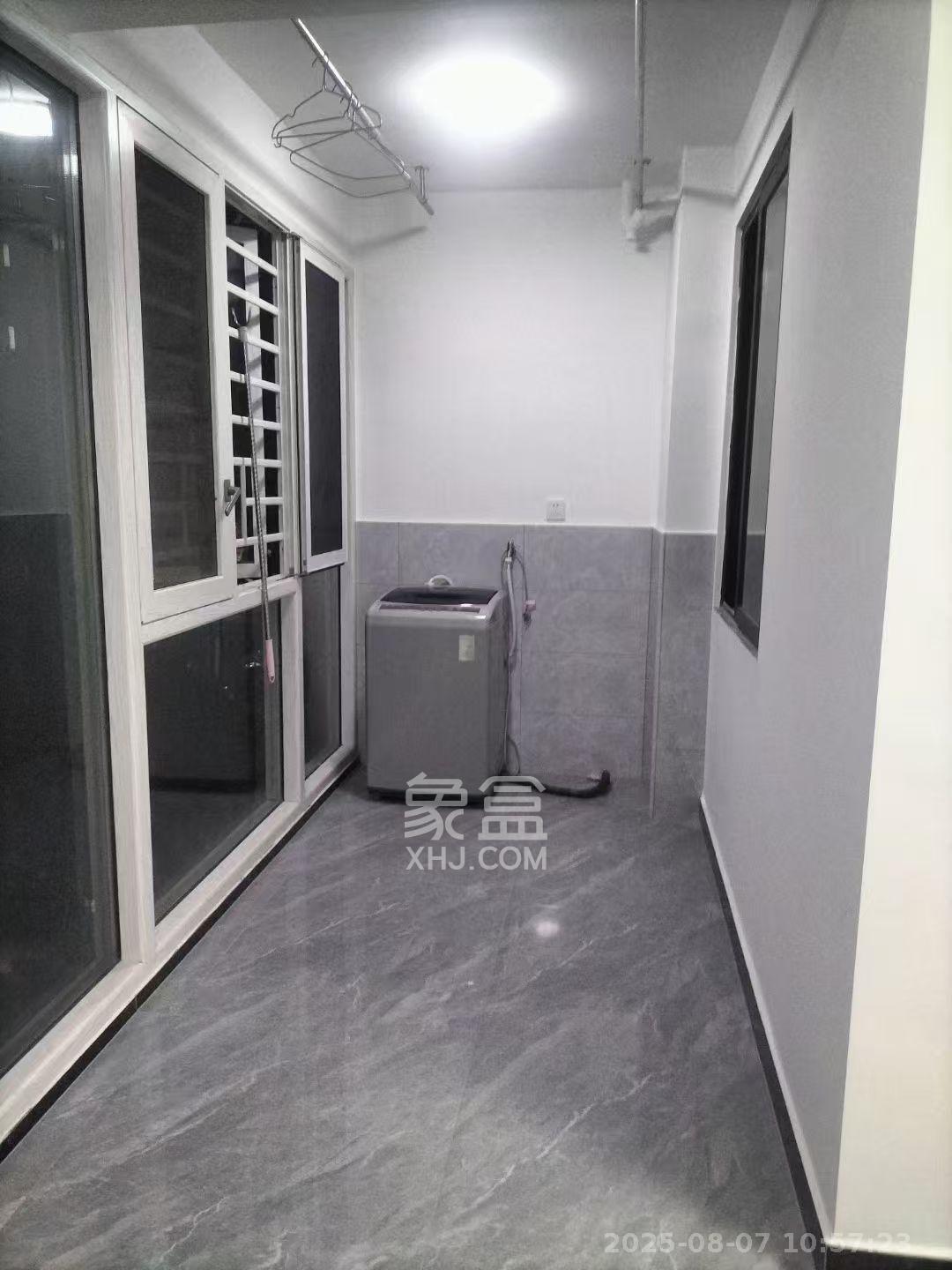 美的翰城  3室2厅1卫    1900.0元/月室内图