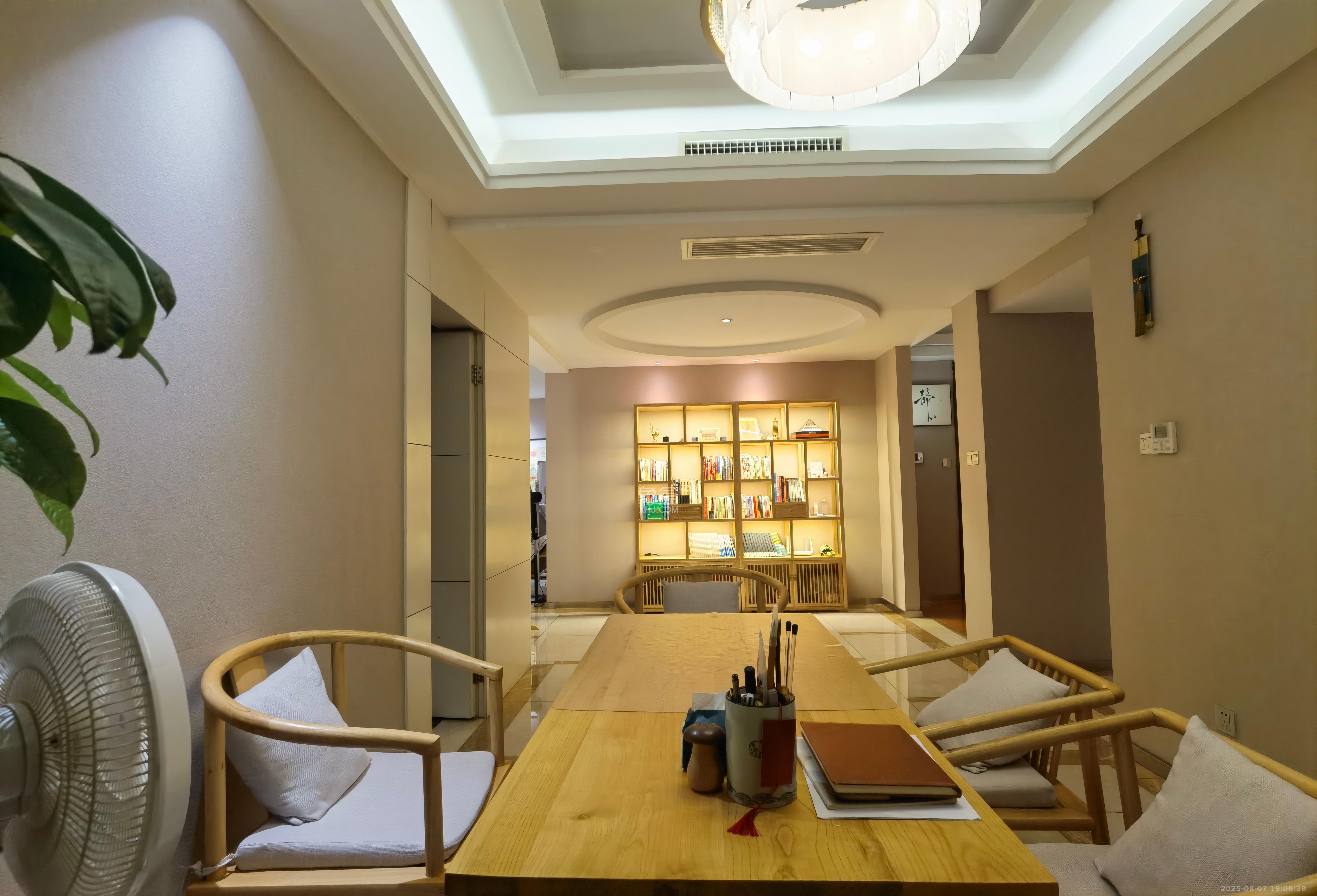 融科檀香山（融科紫檀、香山国际）  4室2厅2卫    10000.0元/月室内图