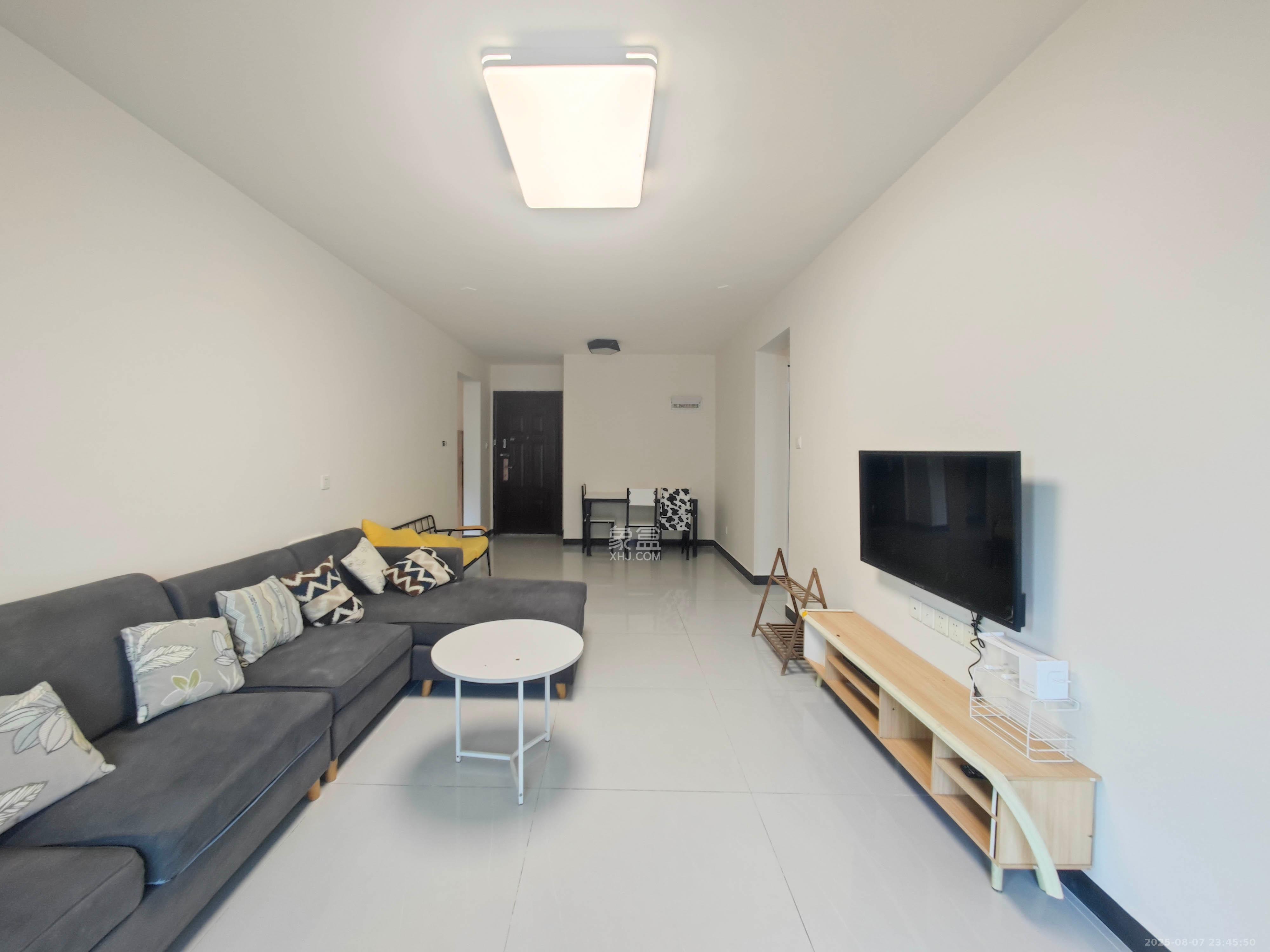 保利城（中航城国际社区、郡原美村）  1室0厅0卫    68.0万客厅