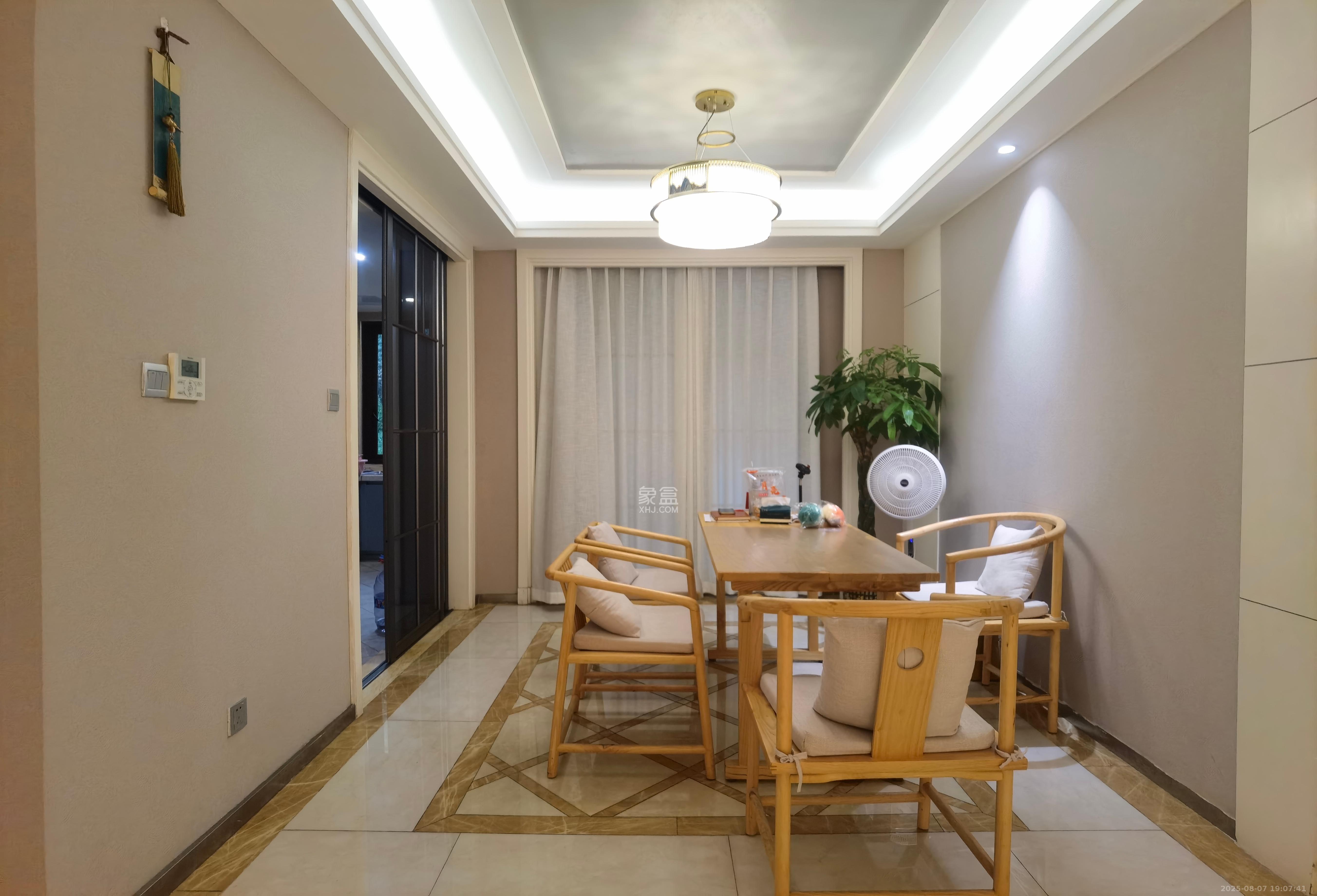 融科檀香山（融科紫檀、香山国际）  4室2厅2卫    10000.0元/月室内图