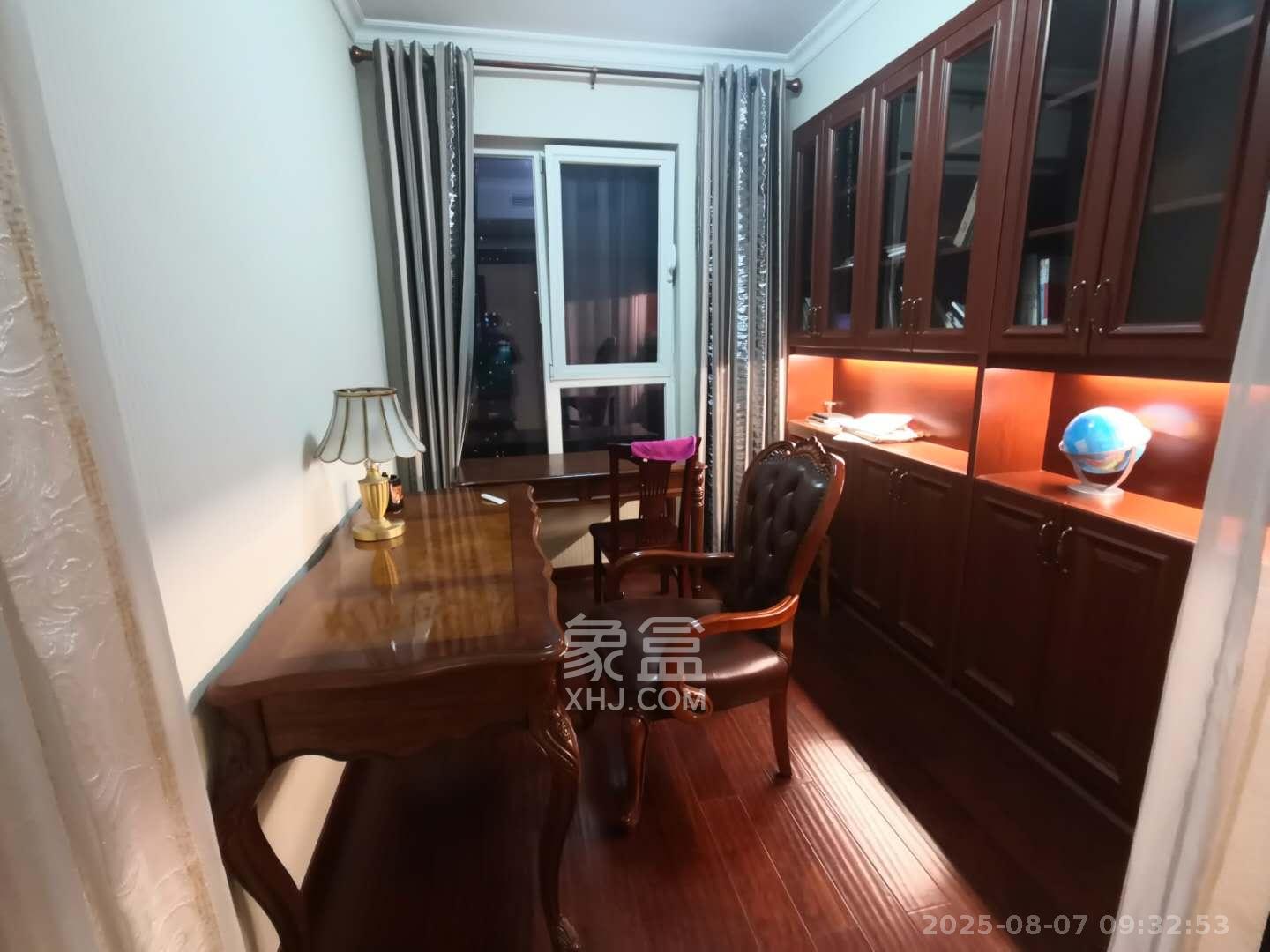 北辰三角洲B2E2区  4室2厅2卫    5500.0元/月室内图