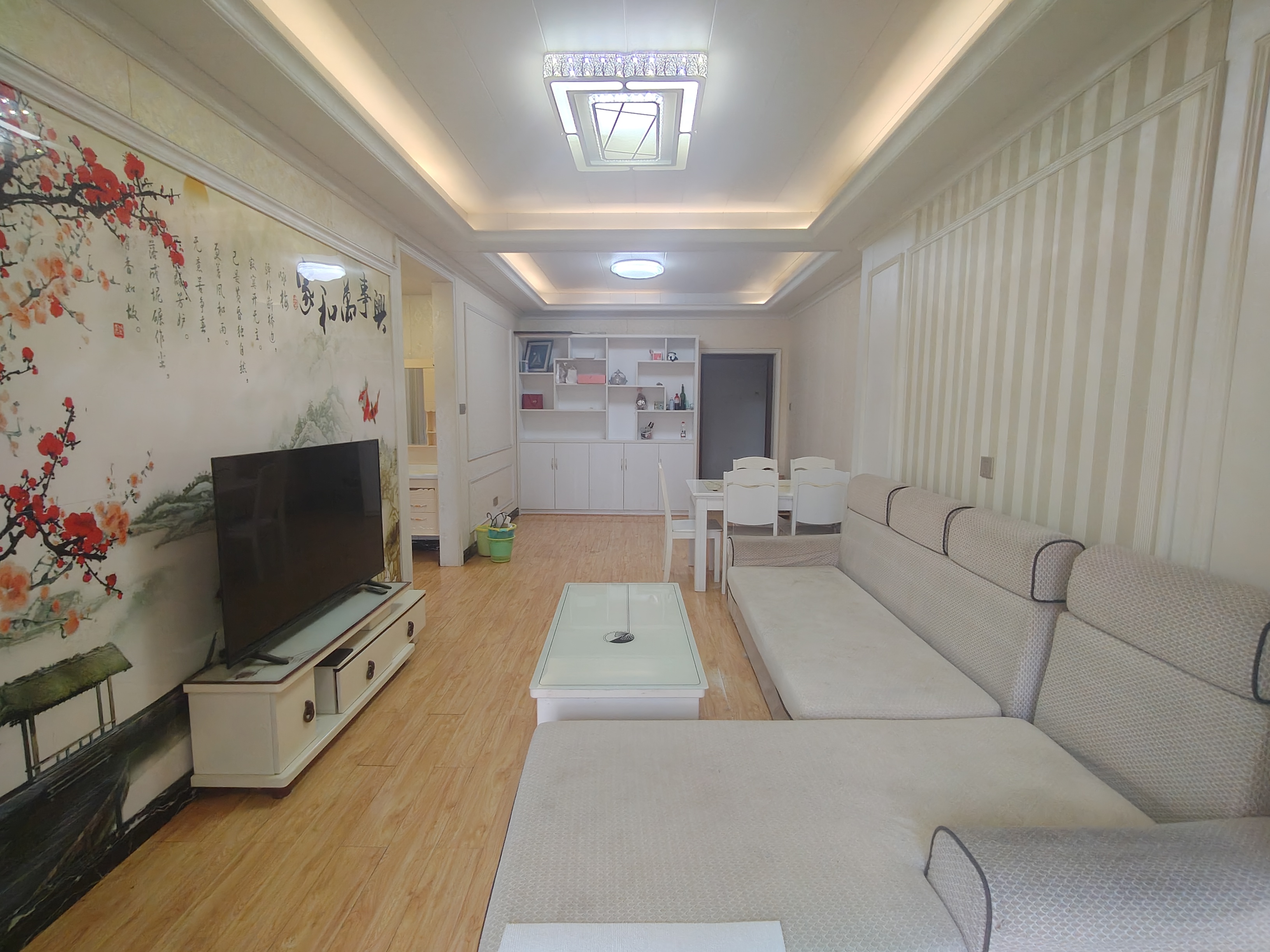 香山明珠  1室1厅1卫   1400.00元/月室内图