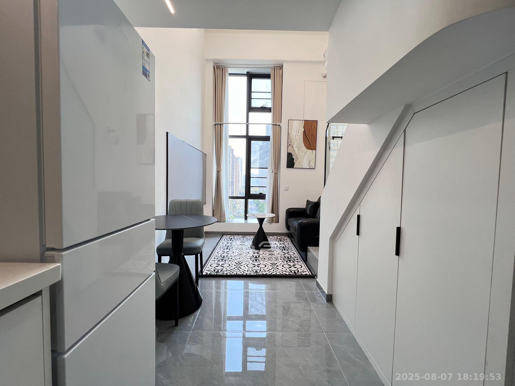 珠江花城好世界  1室0厅0卫    2150.0元/月 珠江花城好世界  1室0厅0卫    2150.0元/月室内图