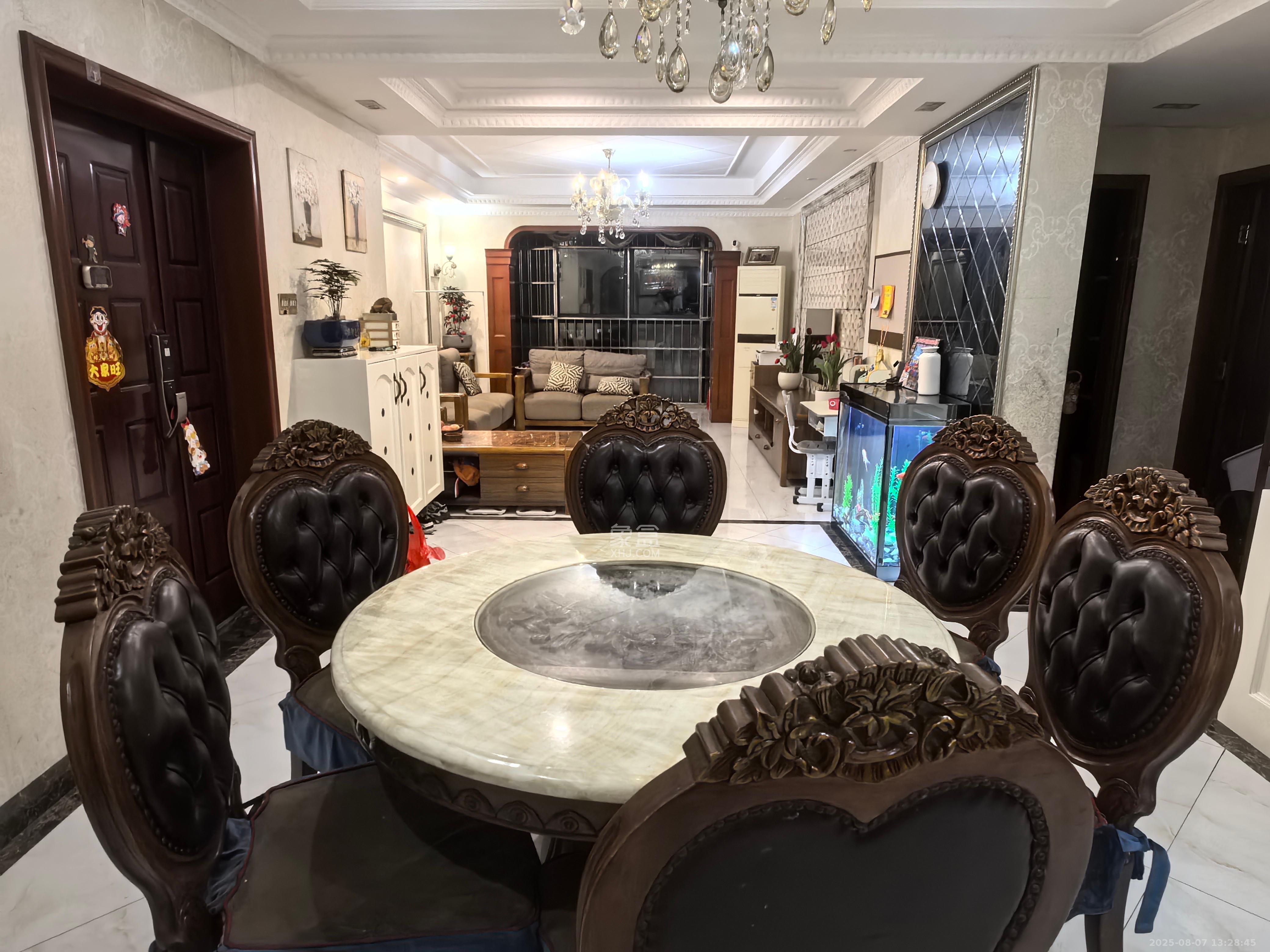 联美品格  3室2厅2卫    2500.0元/月室内图