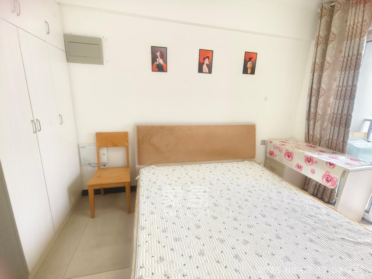 金科时代中心  1室1厅1卫    1000.0元/月 金科时代中心  1室1厅1卫    1000.0元/月室内图