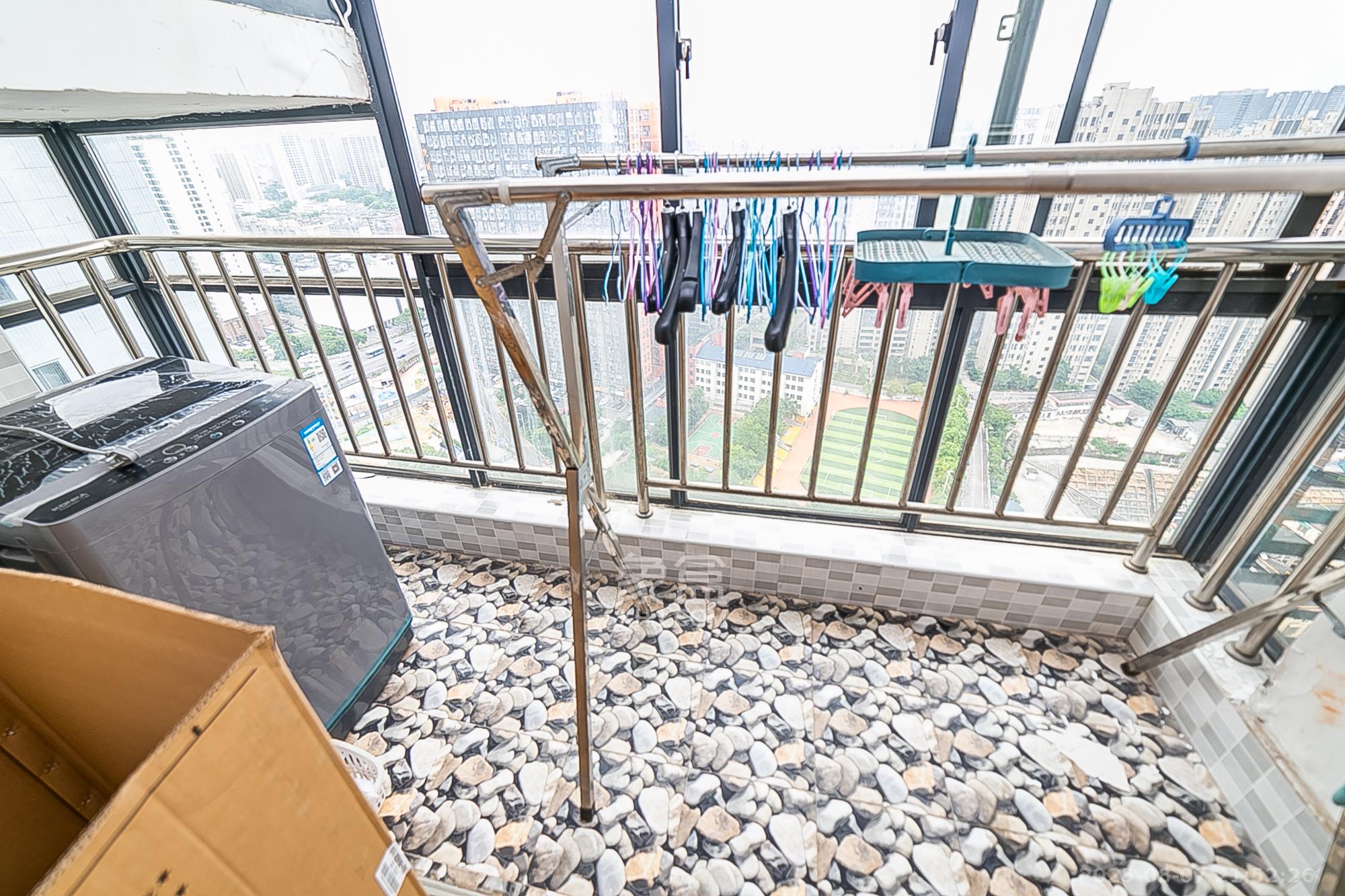 融橙上品  3室2厅1卫   52.00万其他