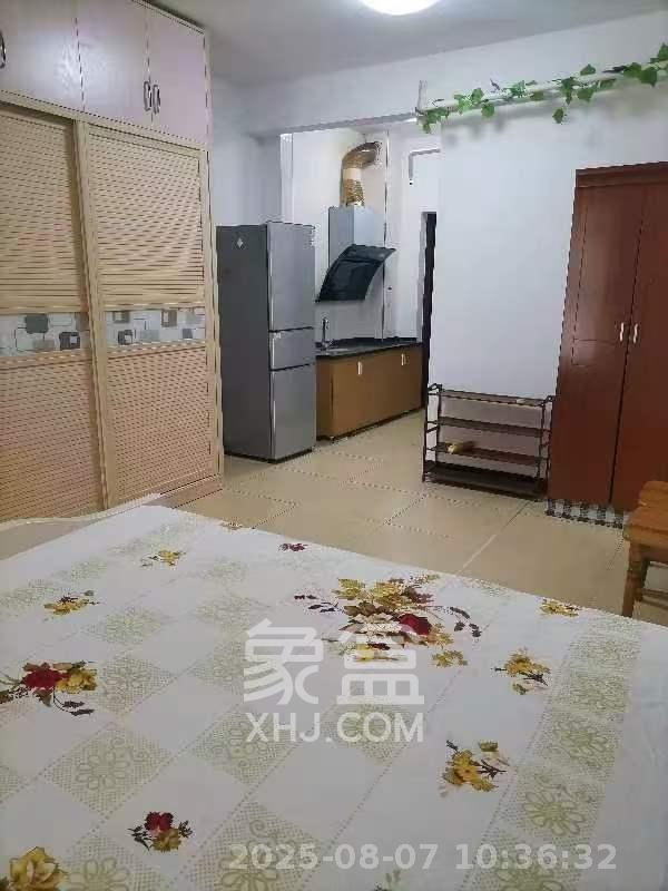 剑桥名门  1室1厅1卫   1400.00元/月室内图