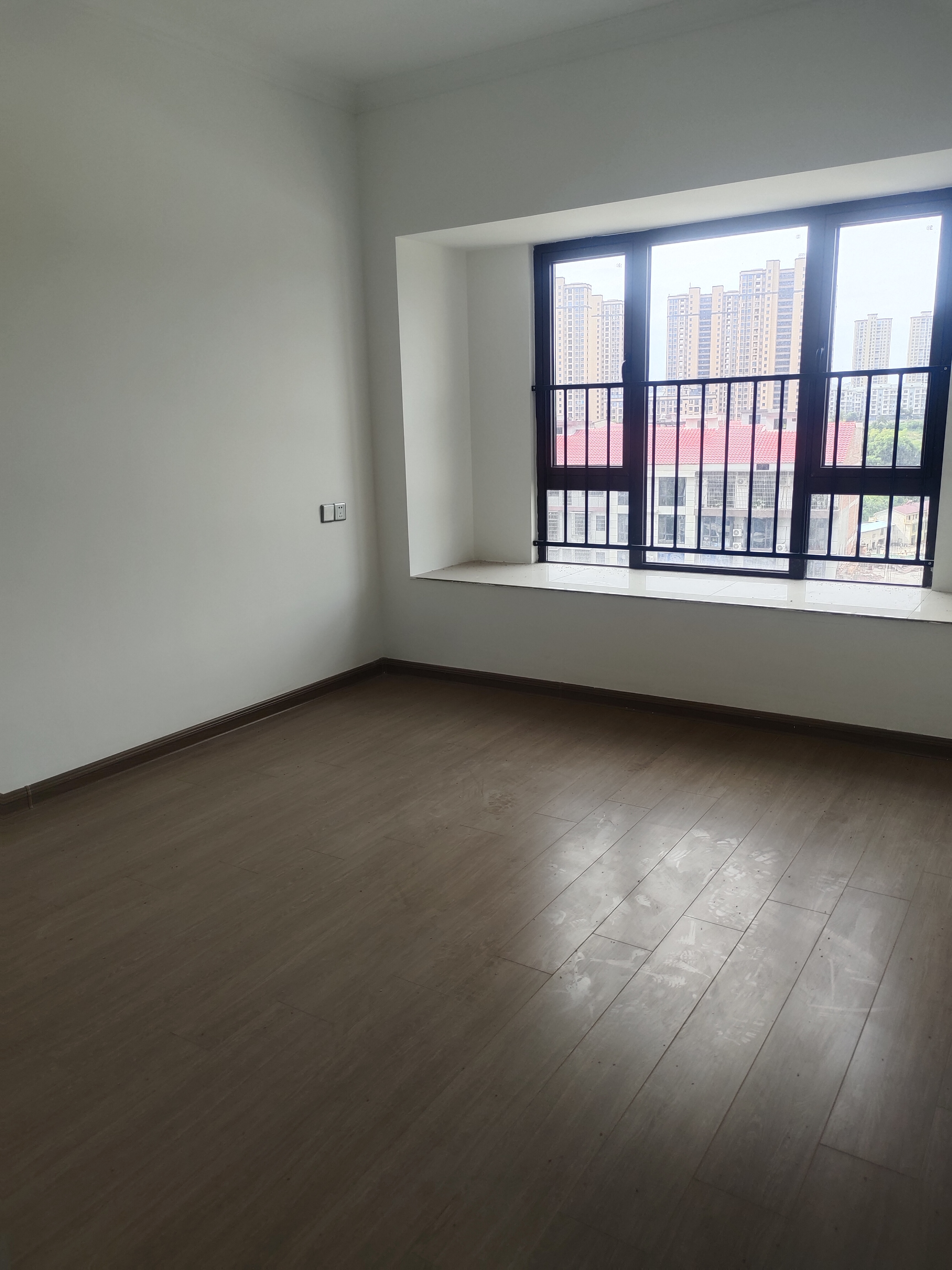 碧桂园.珺悦府 3室2厅2卫 68.0万 碧桂园.珺悦府 3室2厅2卫 68.0万客厅