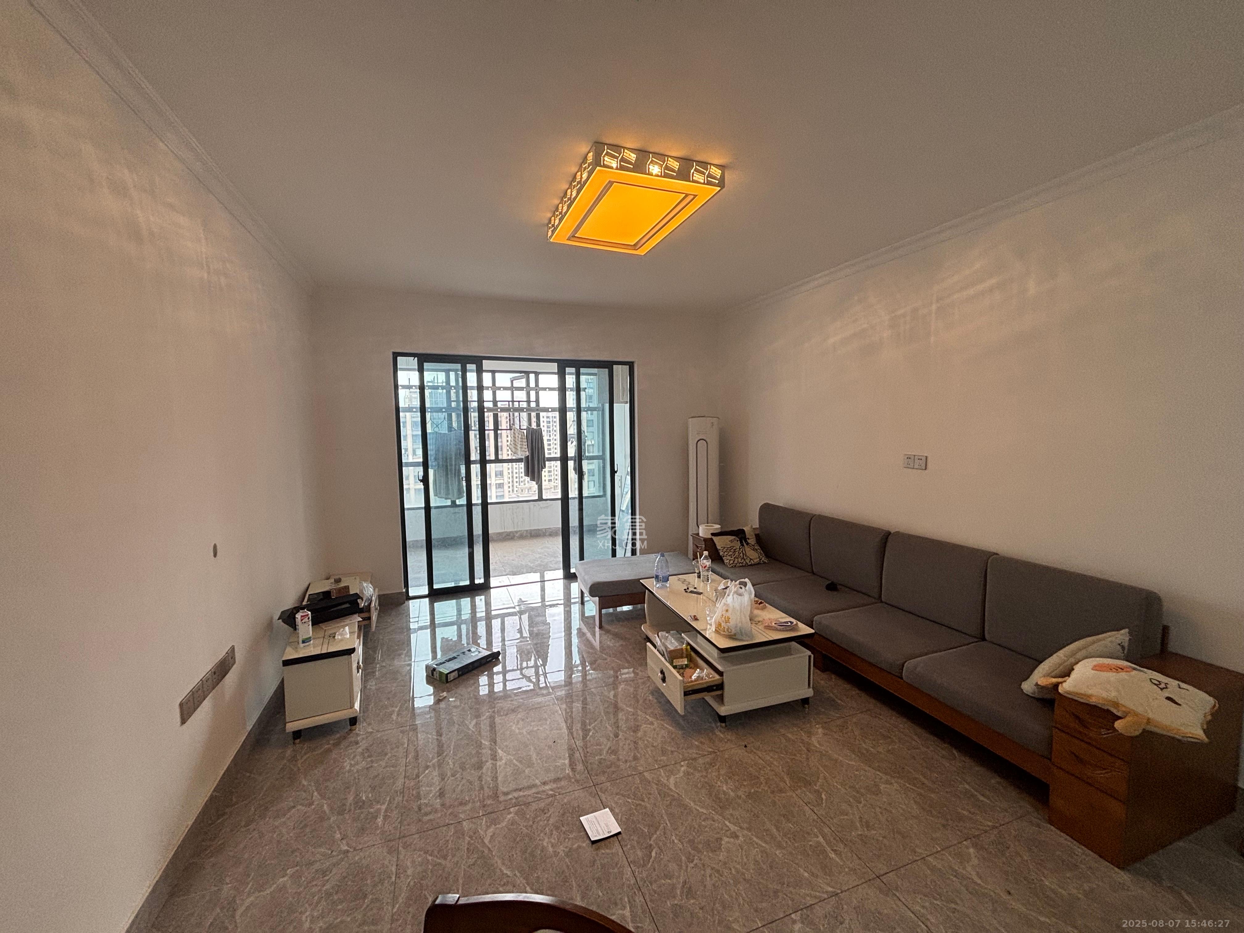 长房上层国际 3室2厅1卫 1900.0元/月 长房上层国际 3室2厅1卫 1900.0元/月室内图