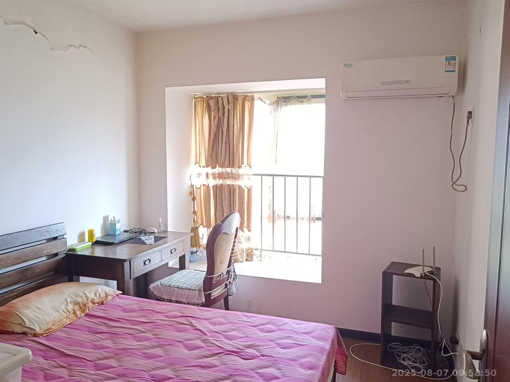 汇金城/嘉华城一期 4室2厅2卫 2500.0元/月 汇金城/嘉华城一期 4室2厅2卫 2500.0元/月室内图