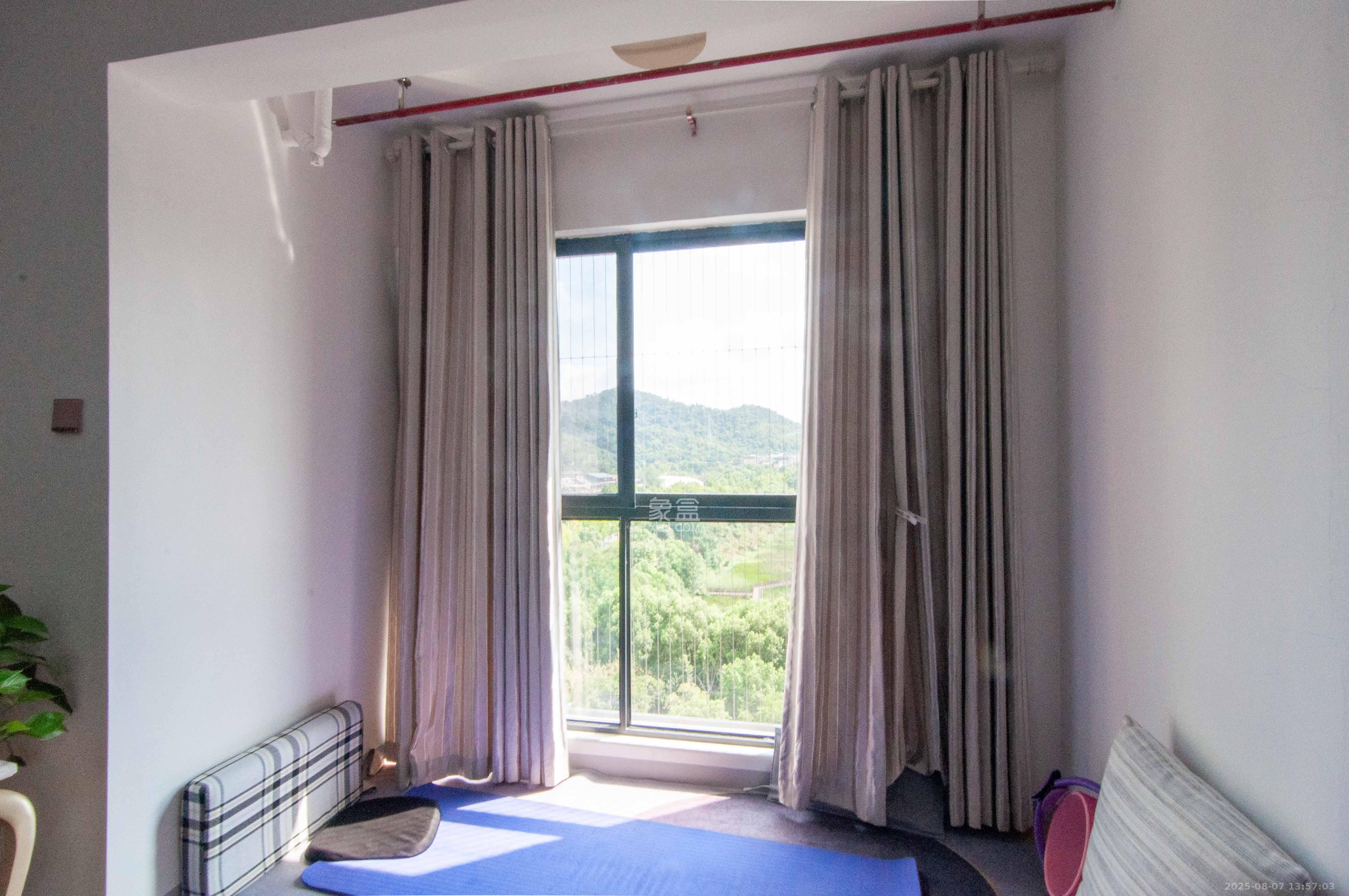 中海梅溪湖壹号  3室2厅1卫    135.0万其他