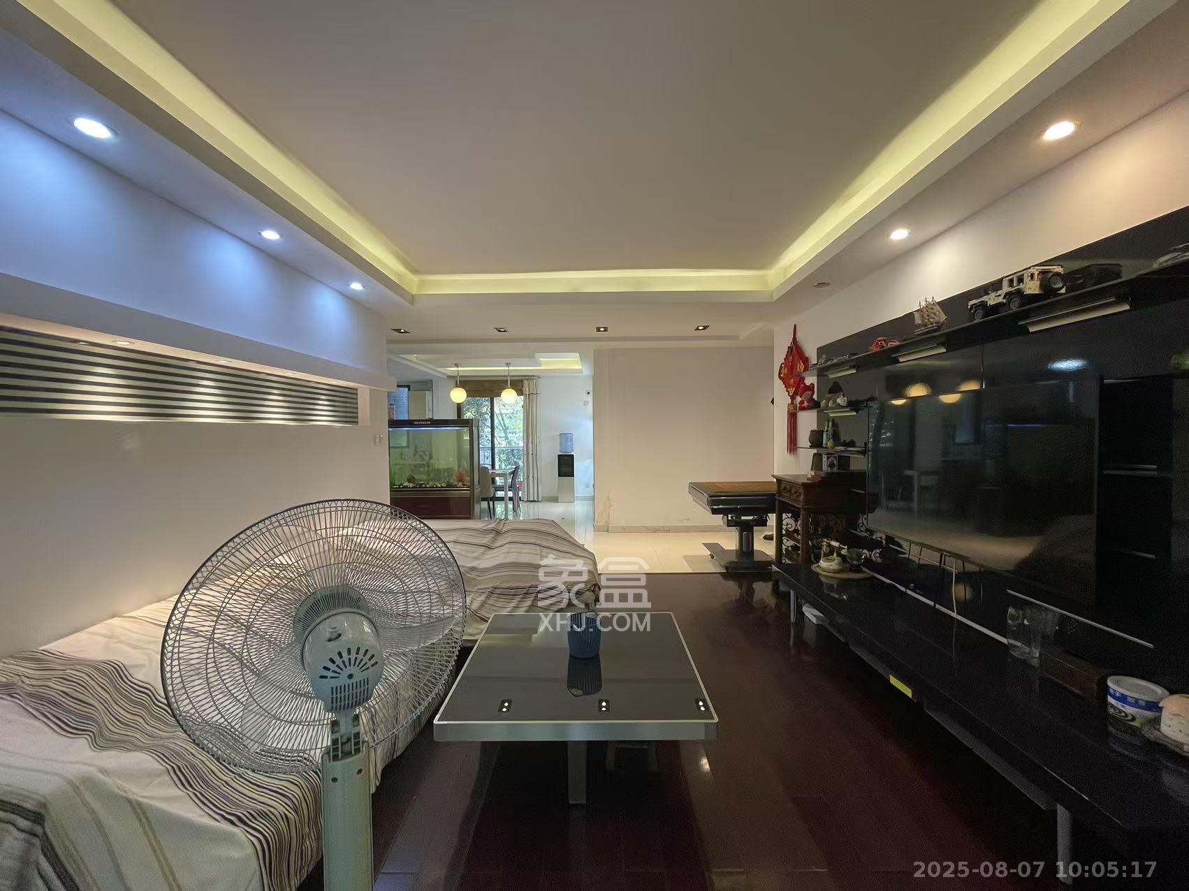 西街花园 3室2厅2卫 3000.0元/月 西街花园 3室2厅2卫 3000.0元/月室内图