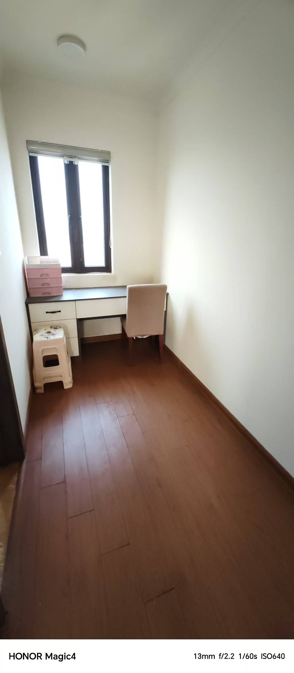 碧桂园豪园 4室2厅2卫 2500.0元/月 碧桂园豪园 4室2厅2卫 2500.0元/月室内图