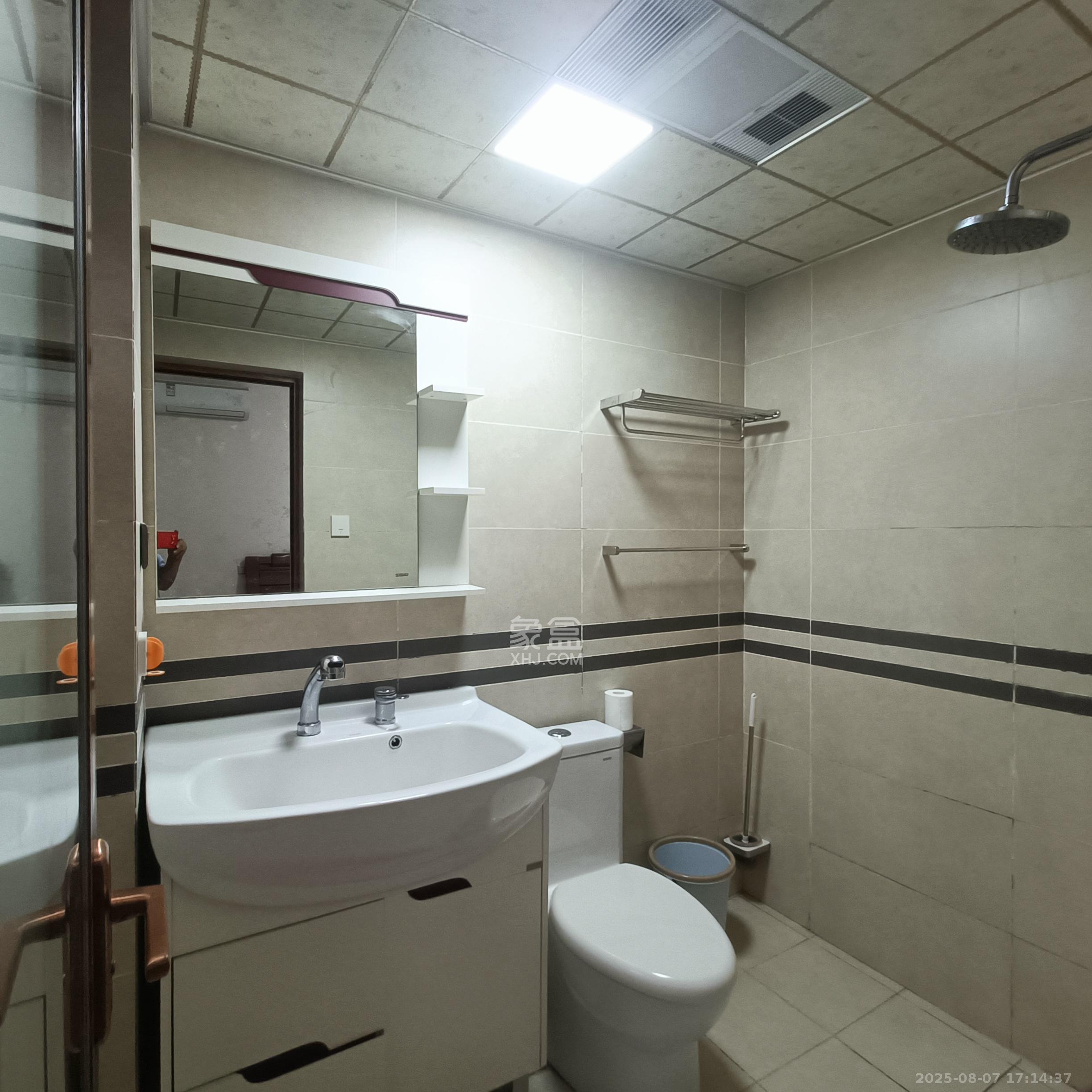 泰禹云开壹品  3室2厅2卫    3000.0元/月室内图