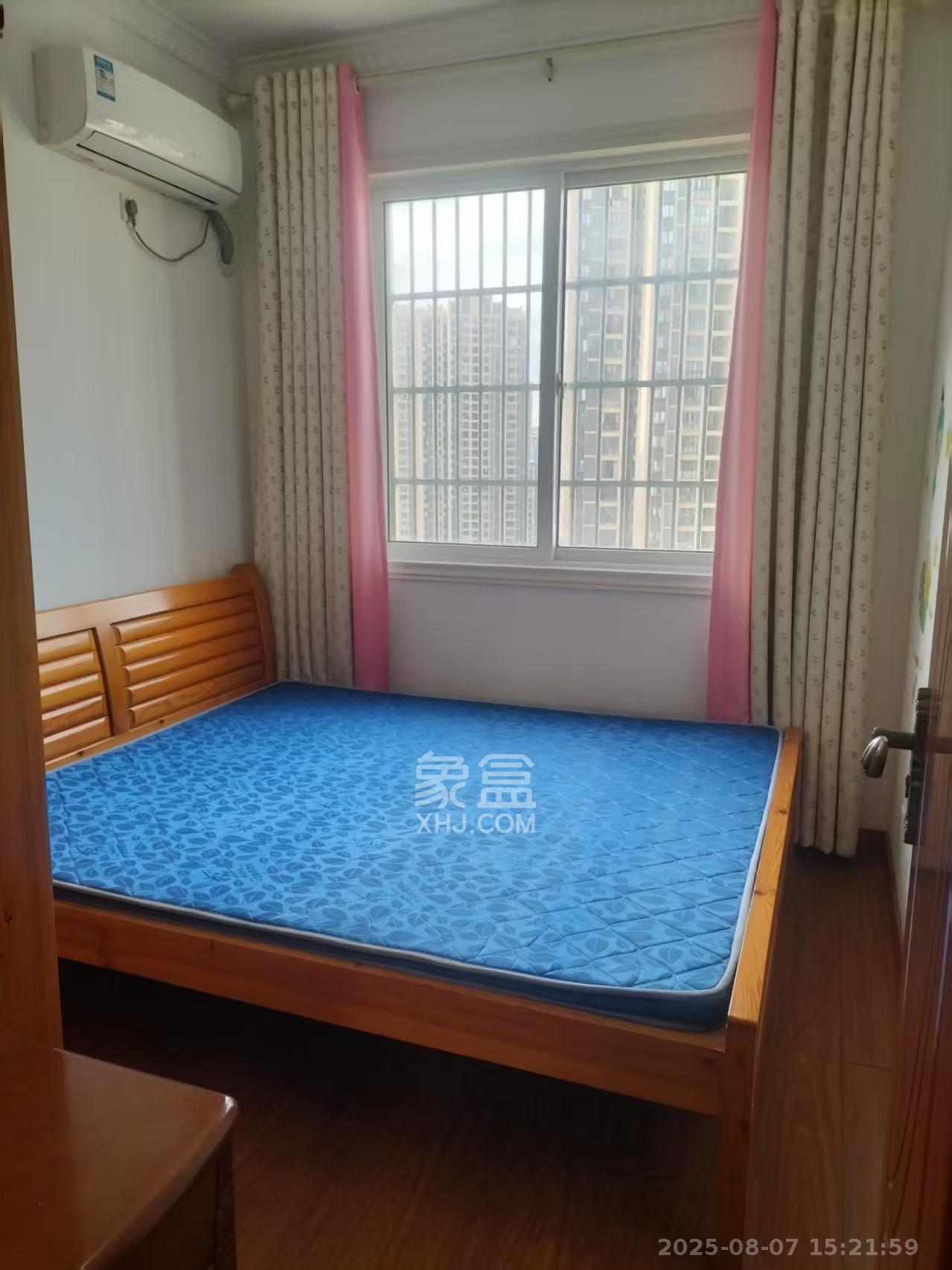 嘉顺苑 3室2厅1卫 2500.0元/月 嘉顺苑 3室2厅1卫 2500.0元/月室内图