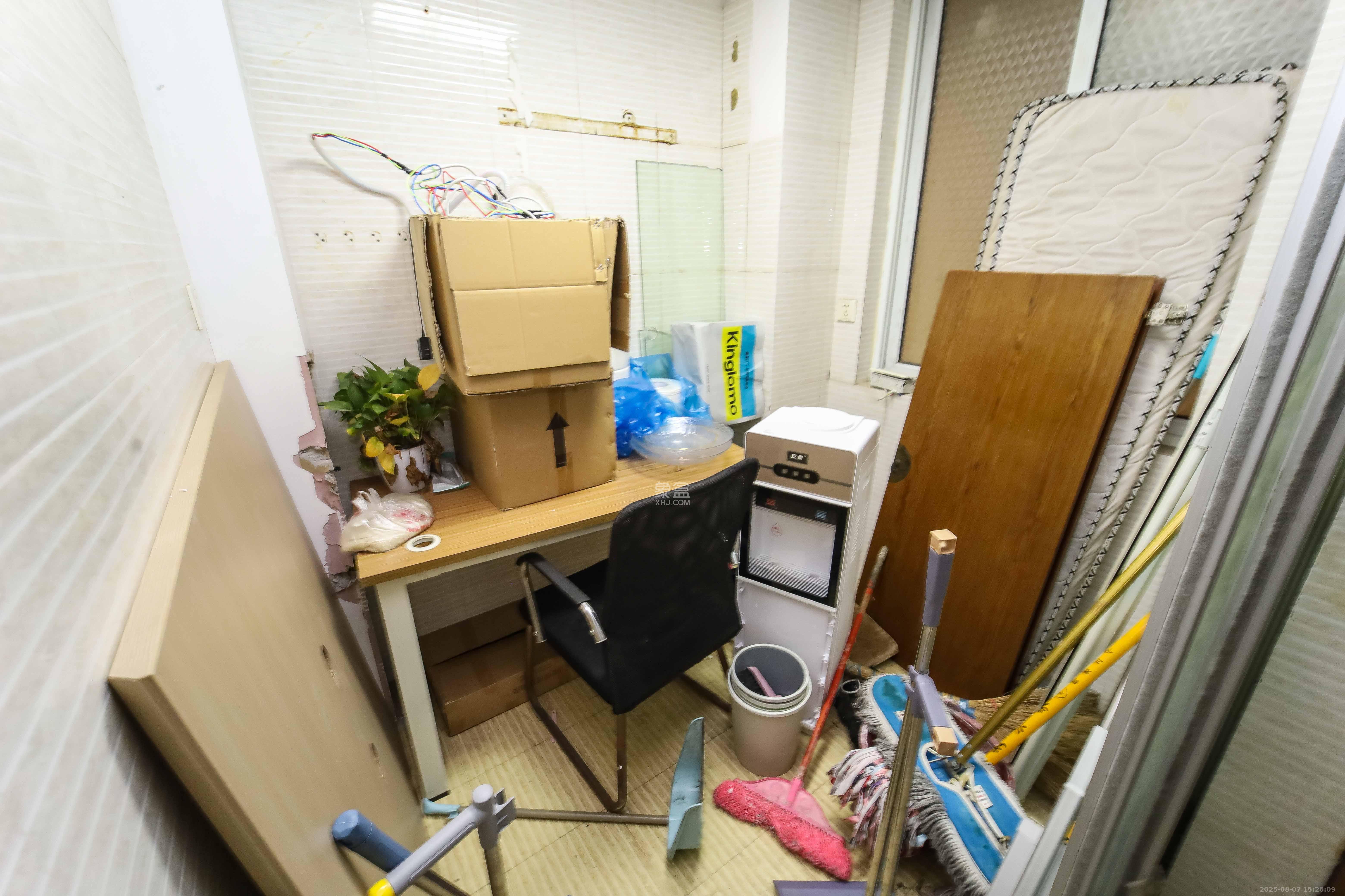 诺亚方舟大厦 4室2厅1卫 79.8万 诺亚方舟大厦 4室2厅1卫 79.8万其他