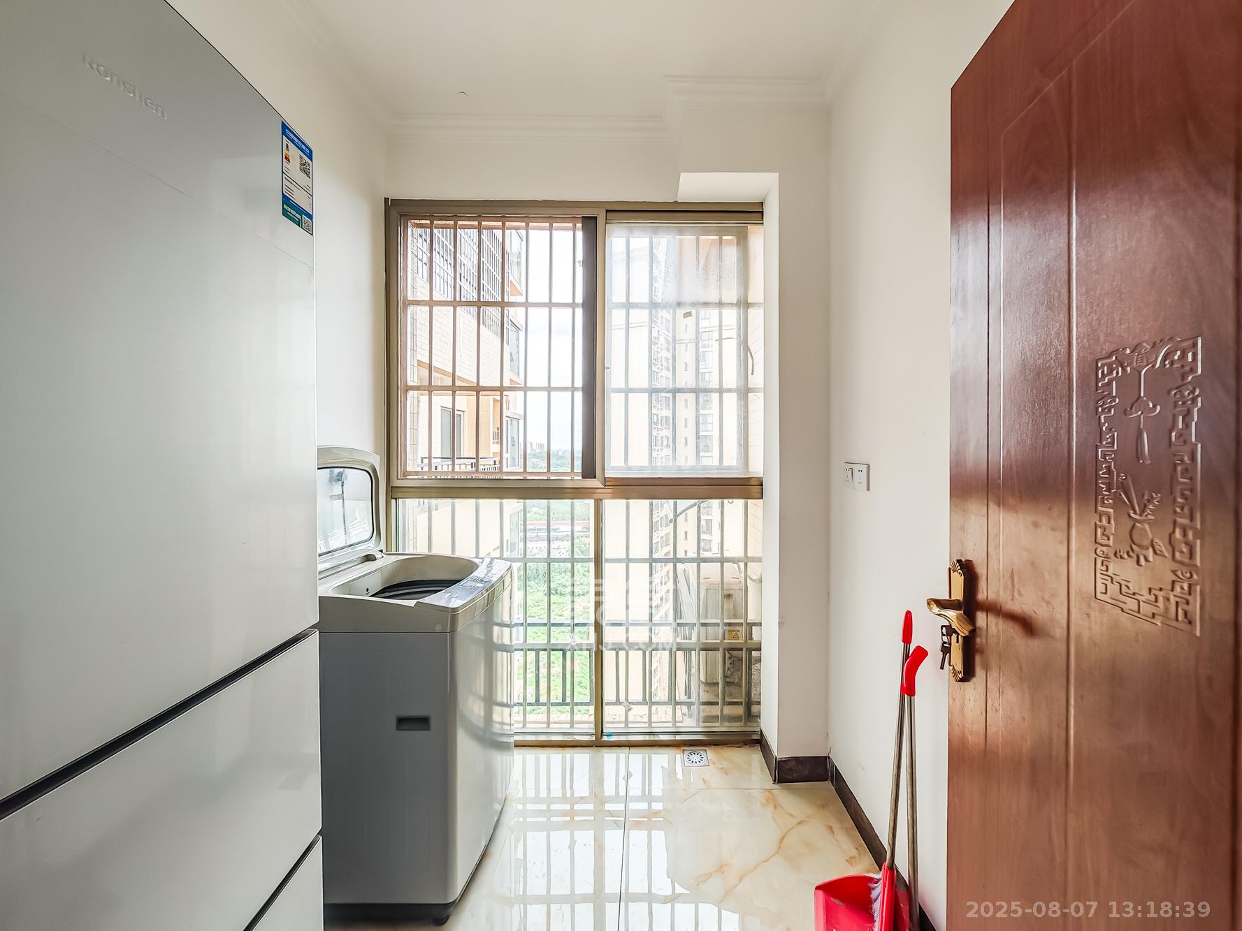 钱隆世家  4室2厅2卫    118.0万其他