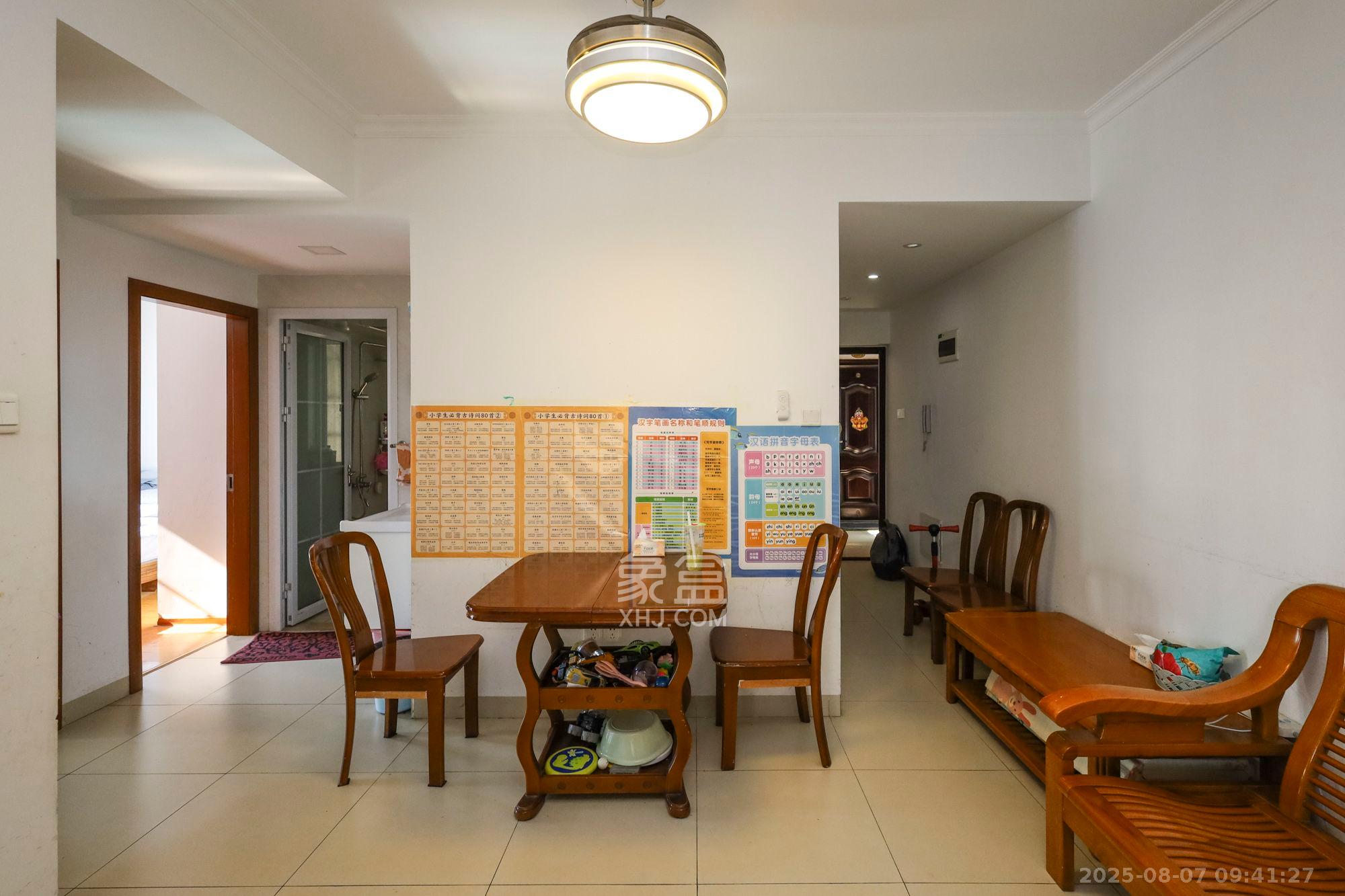 谷山庭院二期 3室1厅1卫 2200.0元/月 谷山庭院二期 3室1厅1卫 2200.0元/月室内图