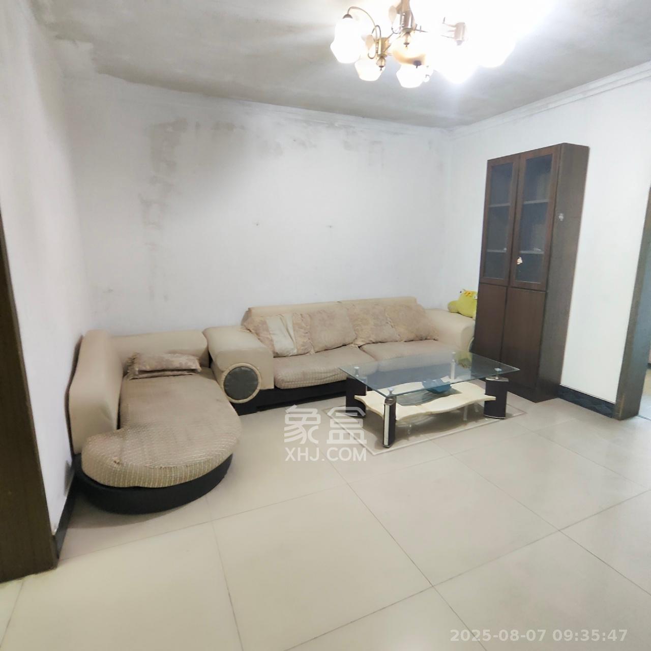 中南汽车世界 2室2厅1卫 1000.0元/月 中南汽车世界 2室2厅1卫 1000.0元/月室内图