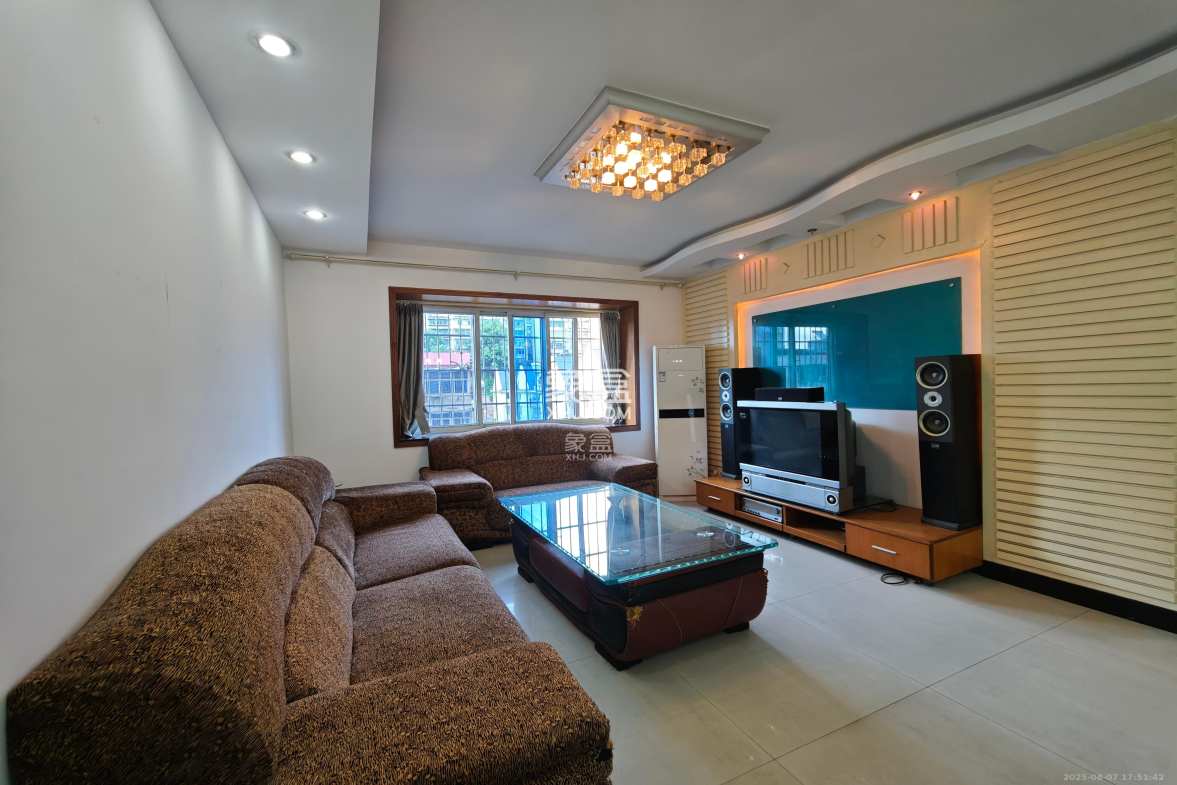 森宇佳园 3室2厅2卫 2500.0元/月 森宇佳园 3室2厅2卫 2500.0元/月室内图