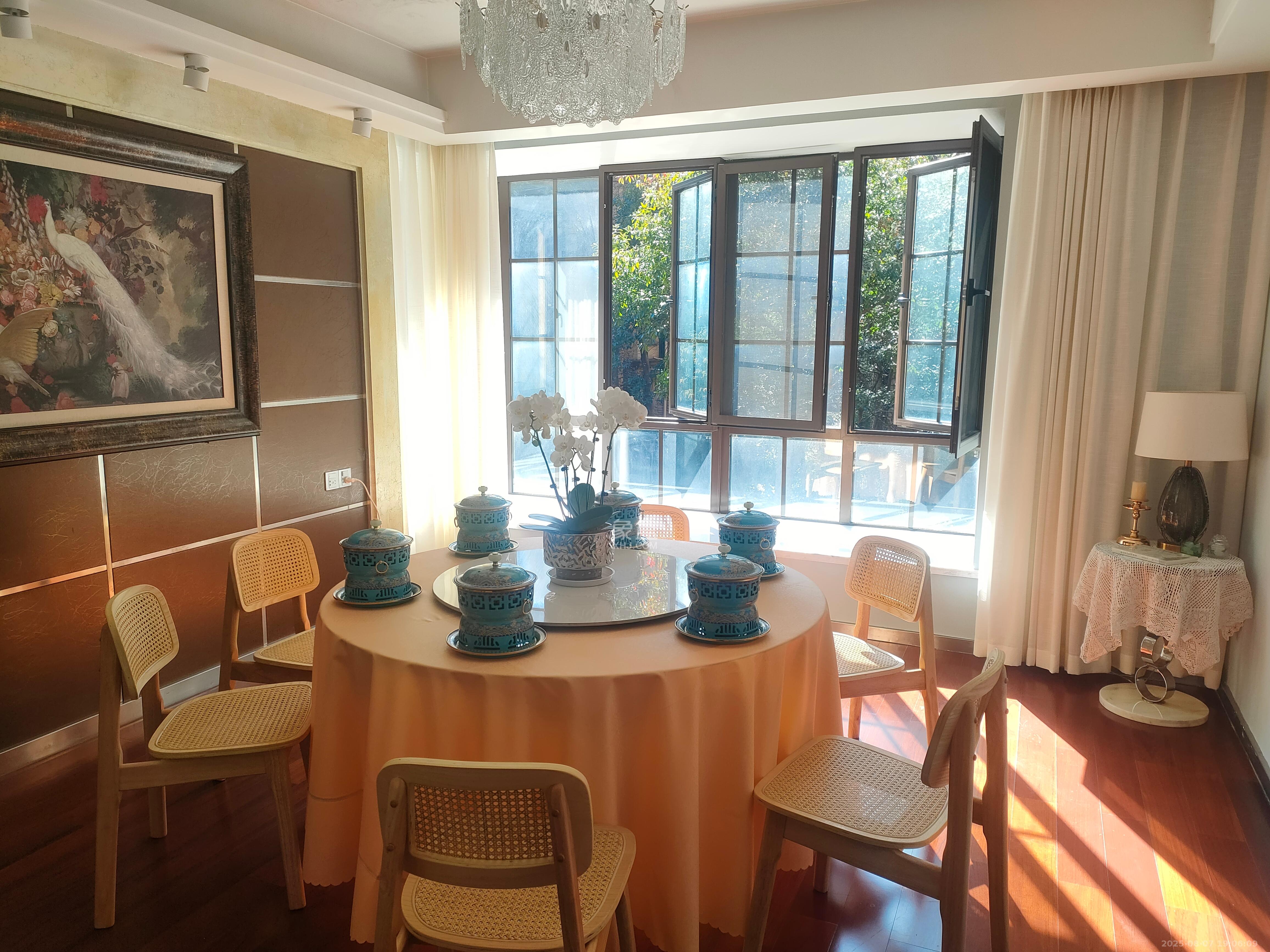 融科檀香山（融科紫檀、香山国际）  4室2厅2卫    10000.0元/月室内图