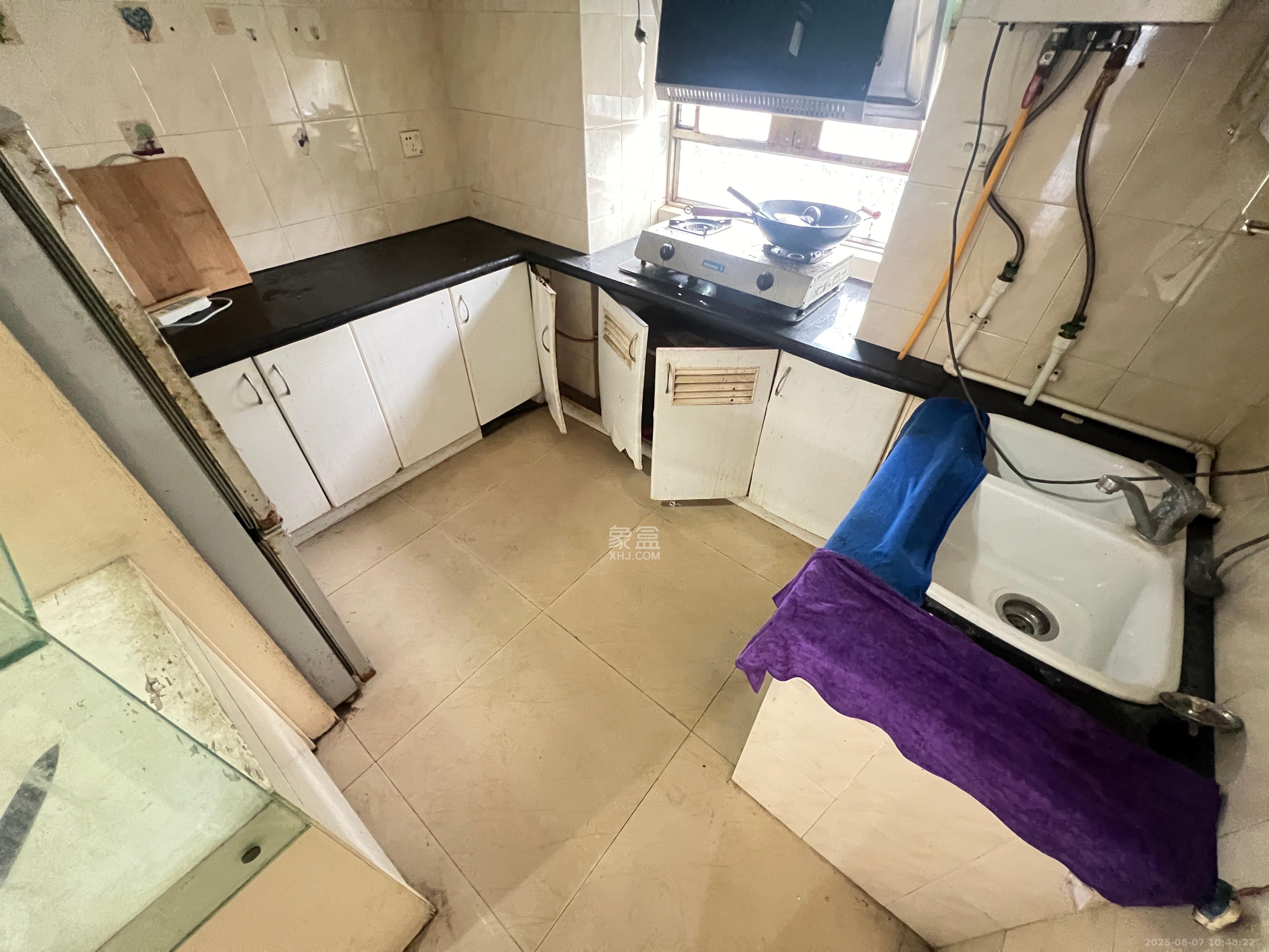 南园小区 3室2厅2卫 1400.0元/月 南园小区 3室2厅2卫 1400.0元/月室内图