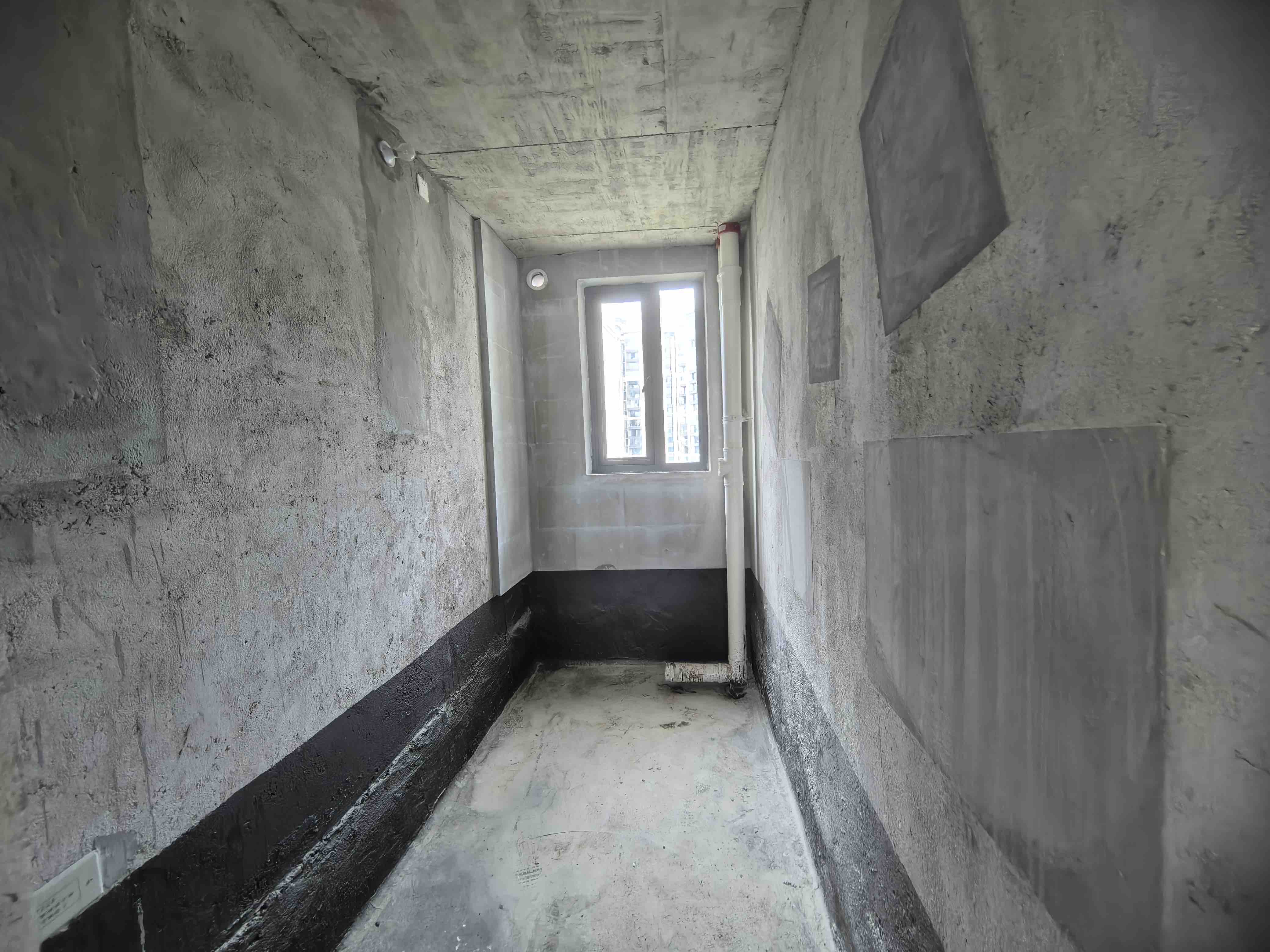 中建凤栖台  4室2厅2卫   55.80万客厅
