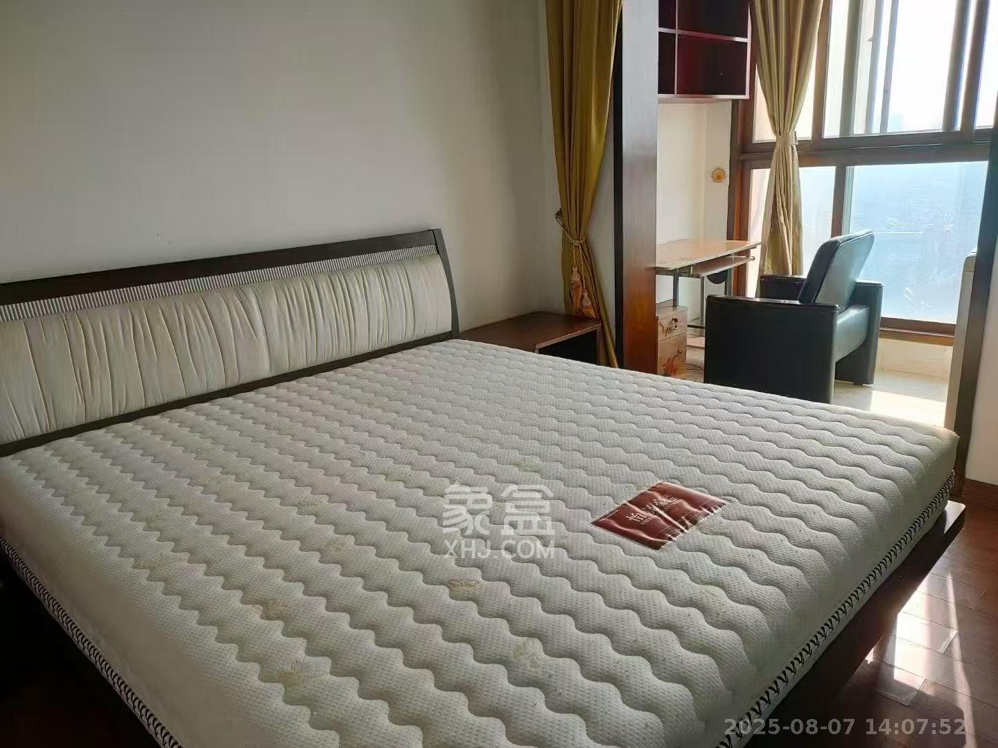 东方新世界  2室2厅1卫   2300.00元/月室内图