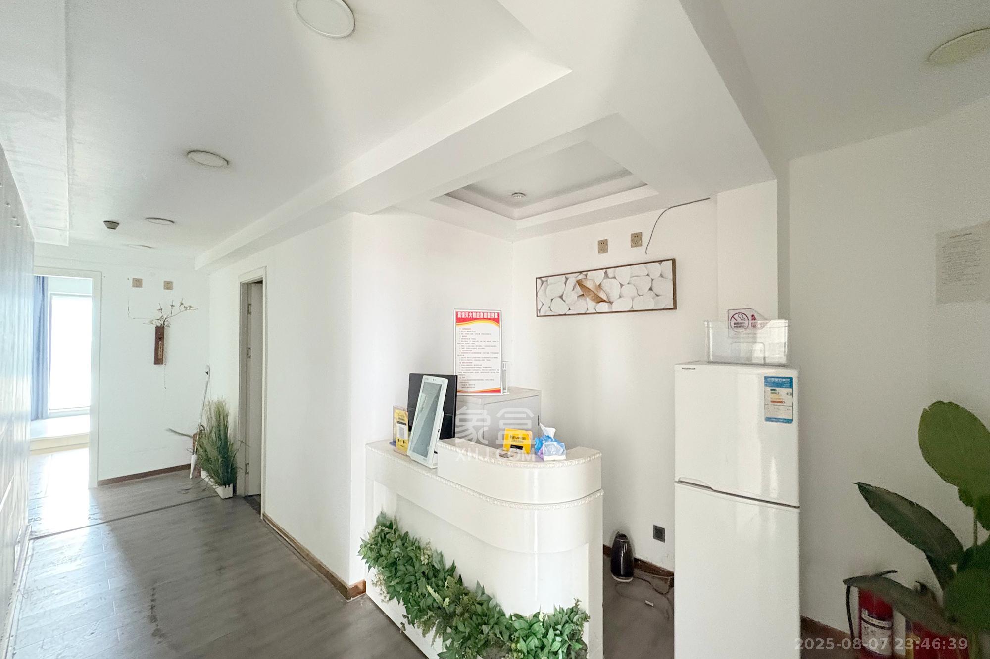 潮宗御苑 4室2厅2卫 280.0万 潮宗御苑 4室2厅2卫 280.0万客厅