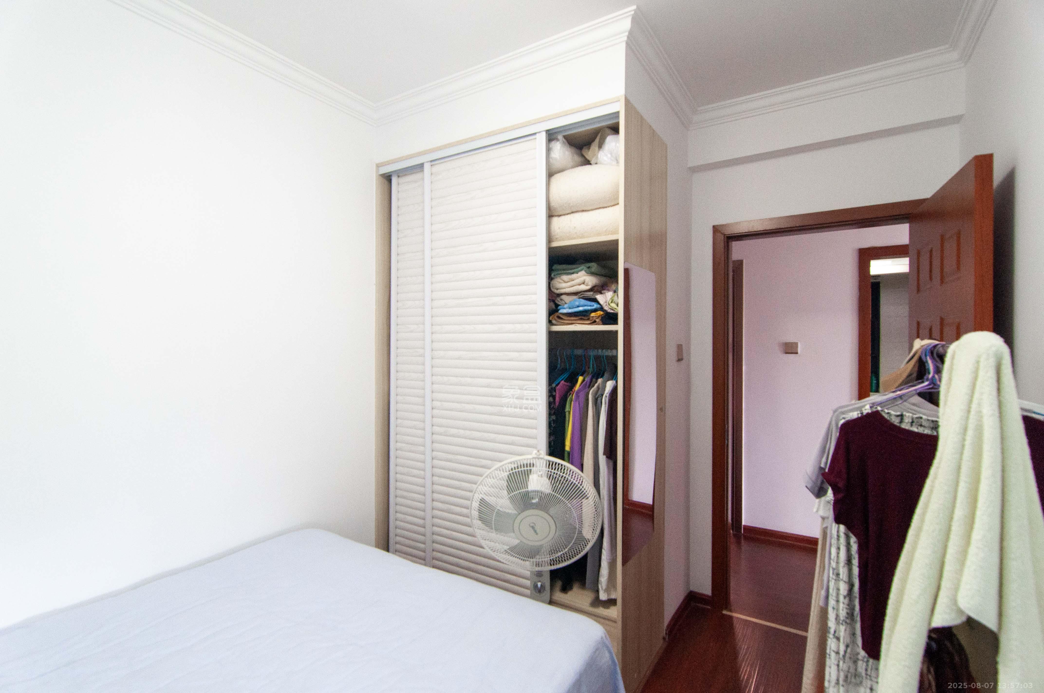 中海梅溪湖壹号  3室2厅1卫    135.0万其他