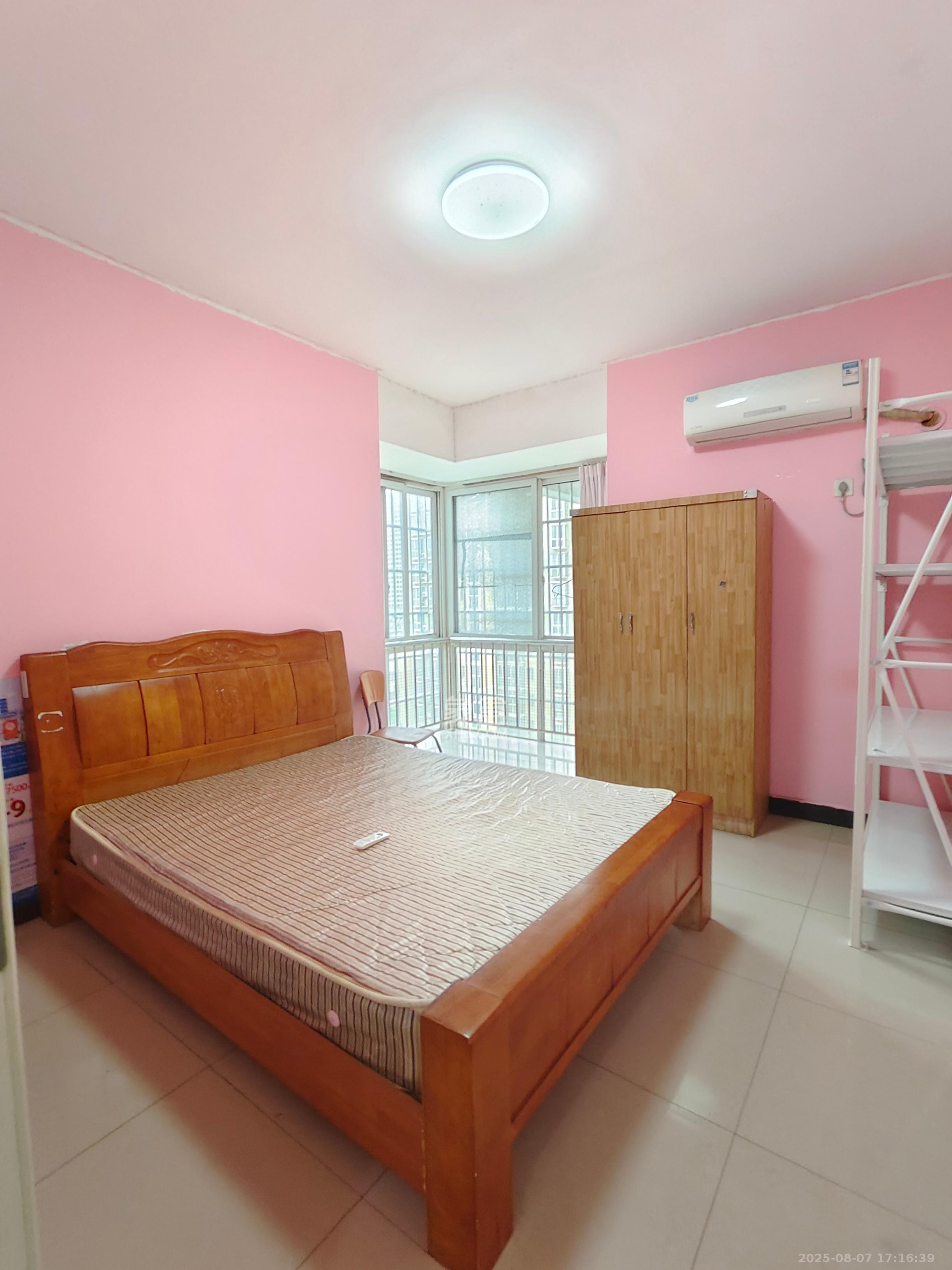 圣力华苑  2室2厅1卫    1400.0元/月室内图