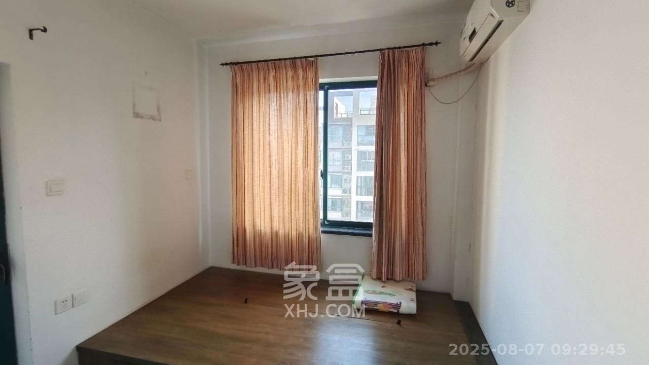 华盛世纪新城  3室2厅2卫   2500.00元/月室内图
