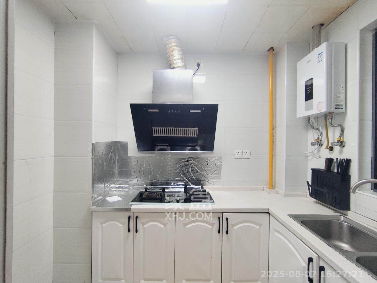 辉宏橄榄城  3室1厅1卫    1800.0元/月 辉宏橄榄城  3室1厅1卫    1800.0元/月室内图