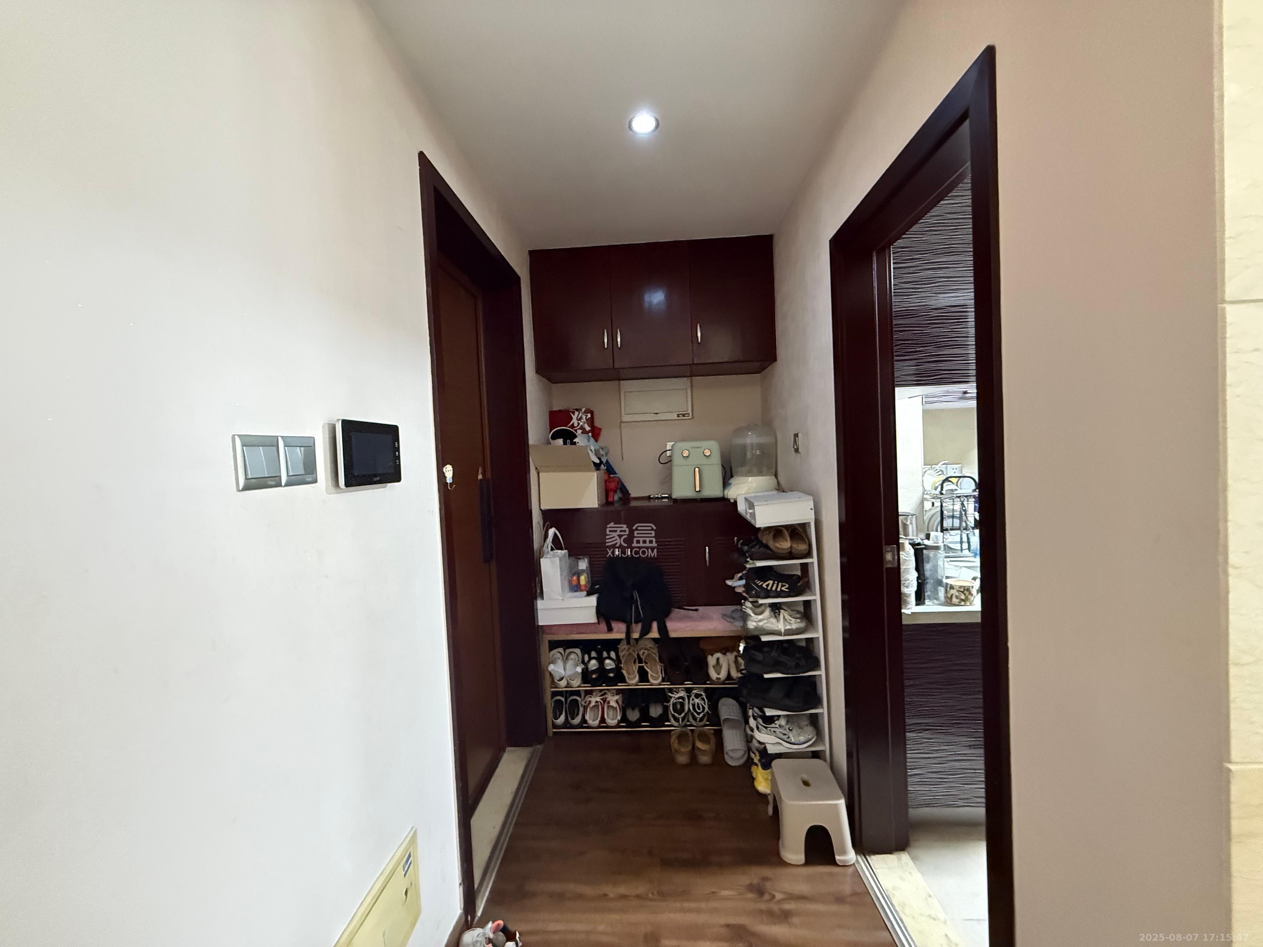 万博汇 3室2厅2卫 4000.0元/月 万博汇 3室2厅2卫 4000.0元/月室内图