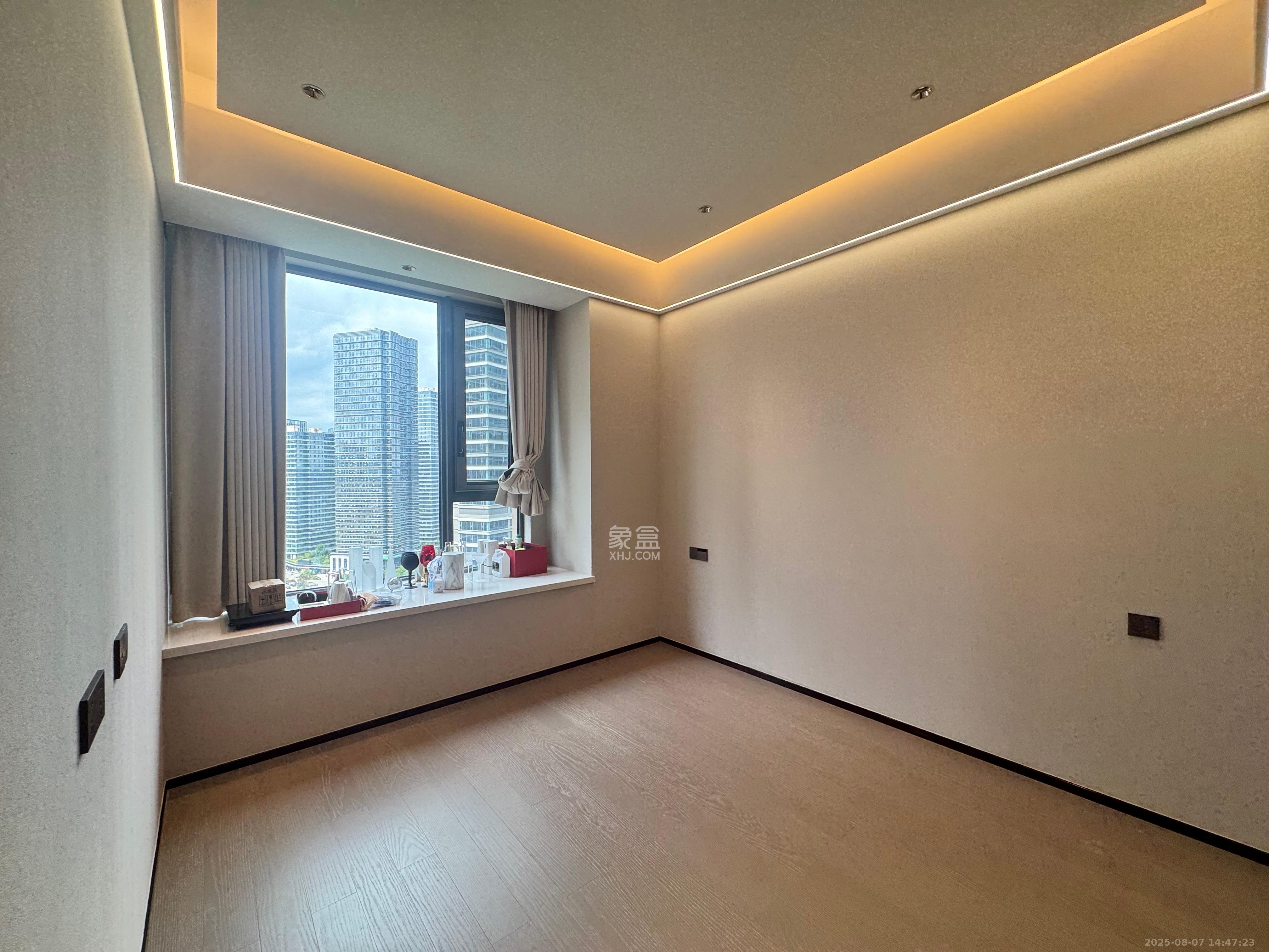 旭辉铂悦湘江  4室2厅4卫   22000.00元/月室内图