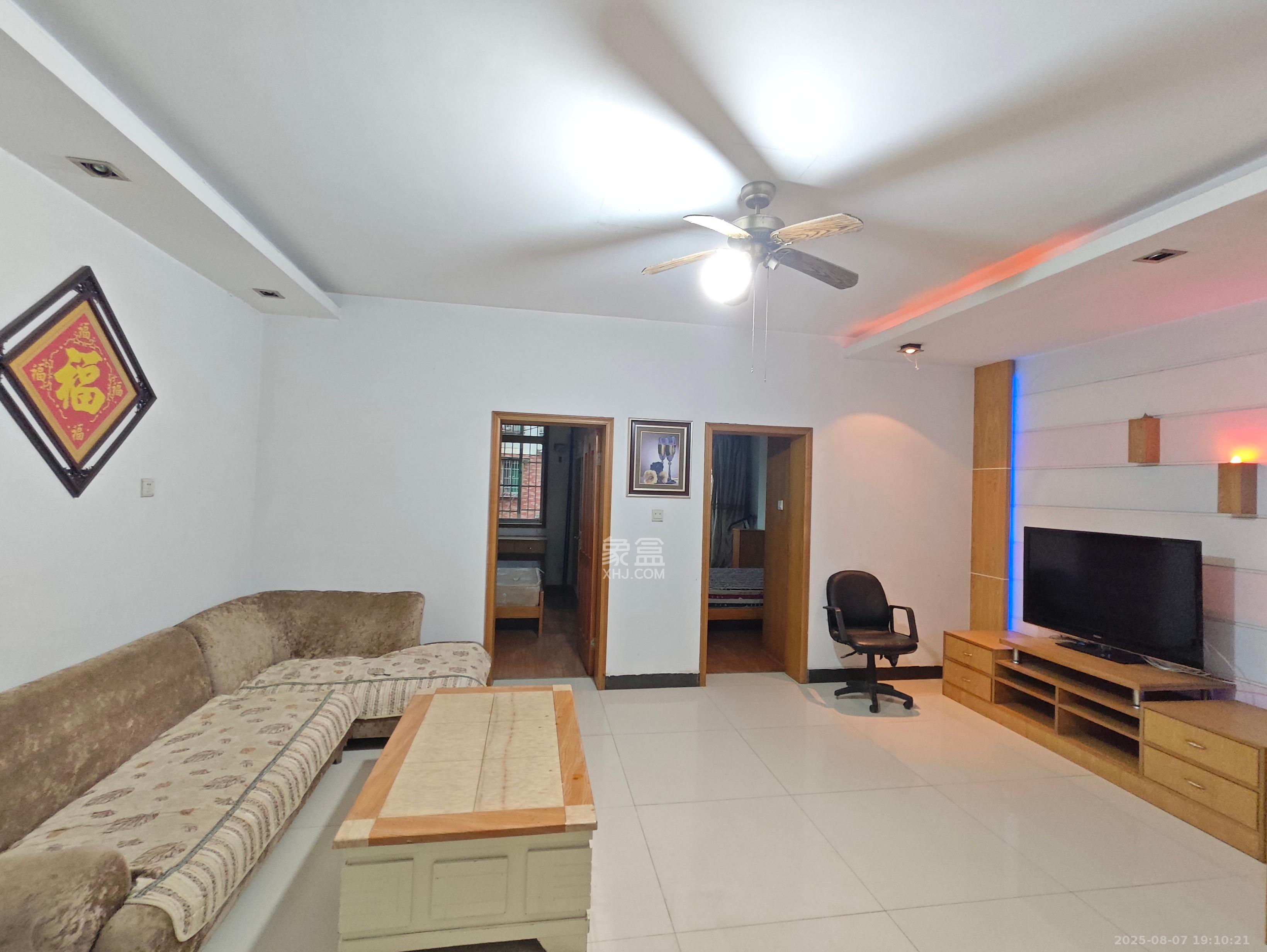 月湖安置小区(马栏山小区)  2室2厅1卫    1500.0元/月 月湖安置小区(马栏山小区)  2室2厅1卫    1500.0元/月