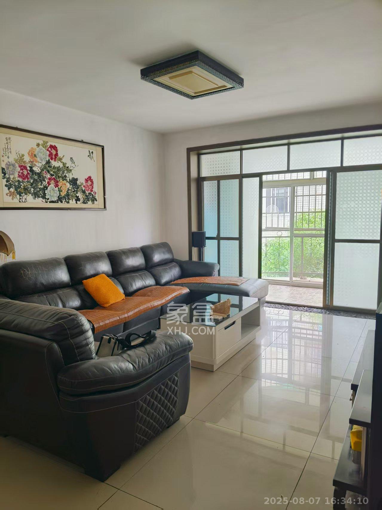 依星苑  2室2厅1卫    2400.0元/月 依星苑  2室2厅1卫    2400.0元/月