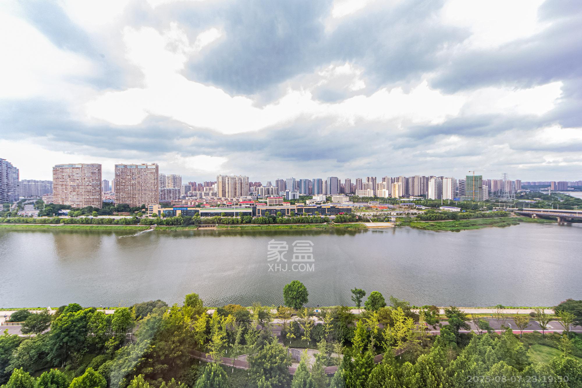 北辰三角洲C2区  3室2厅2卫    165.0万室内图1