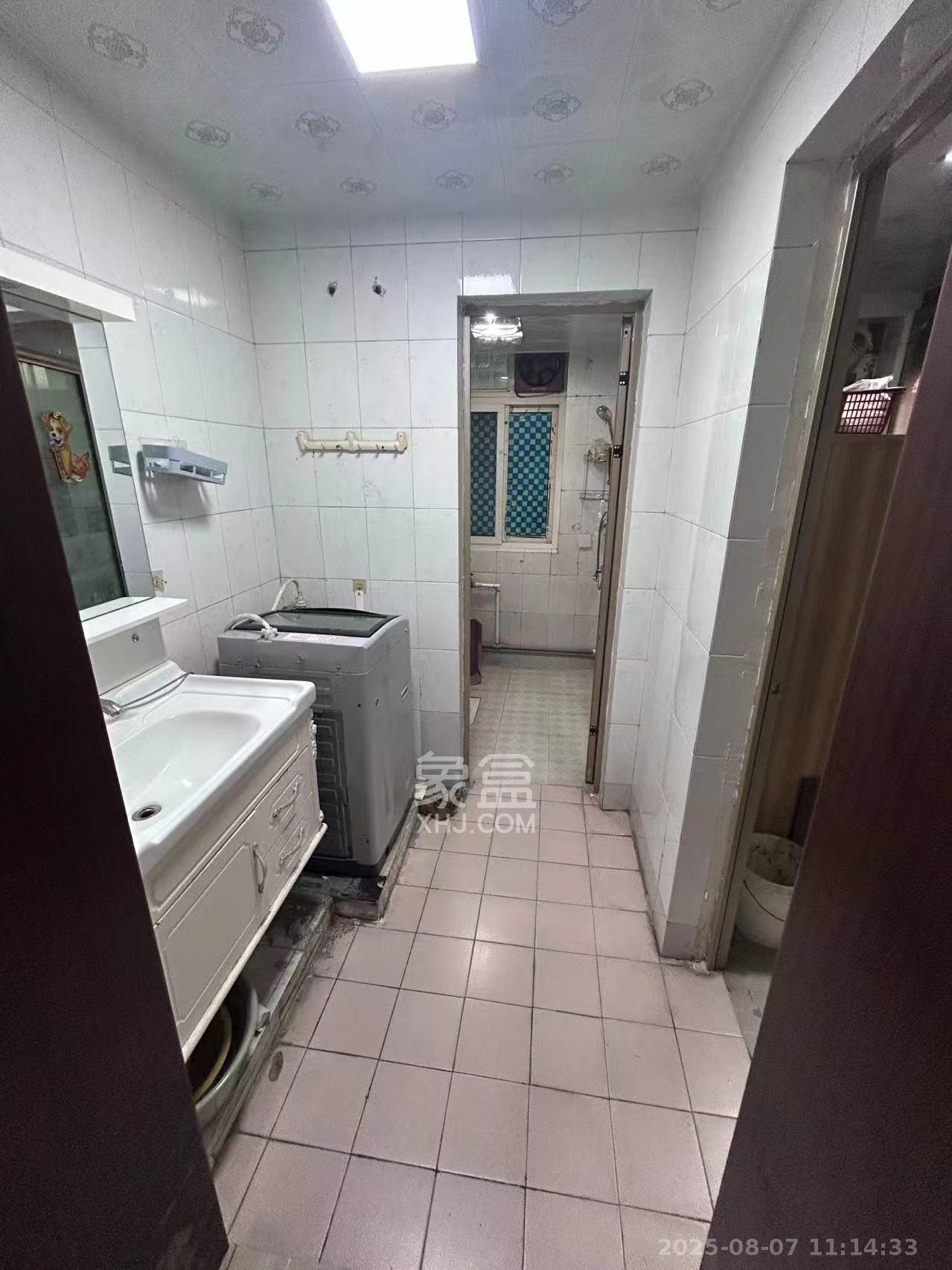 黎明艺术家园  3室2厅1卫   2400.00元/月室内图