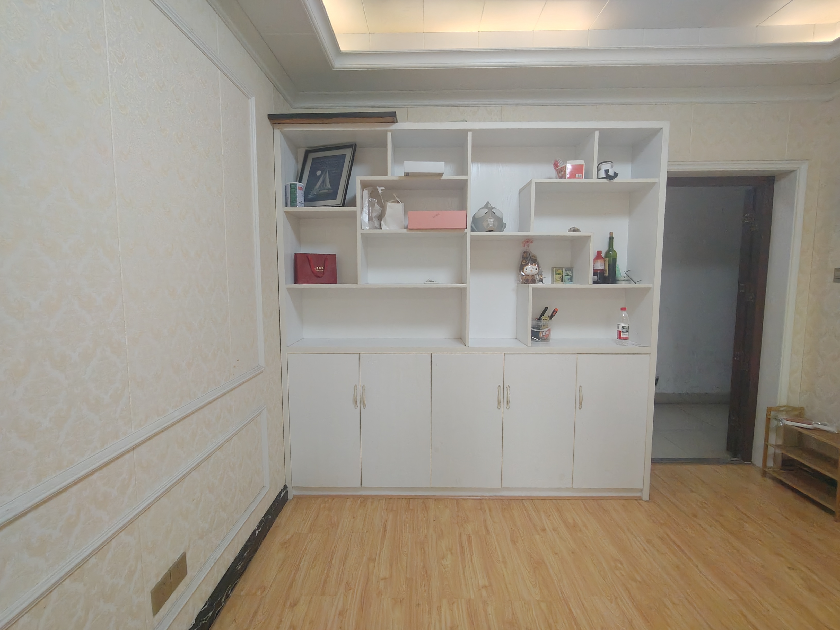 香山明珠  1室1厅1卫   1400.00元/月室内图