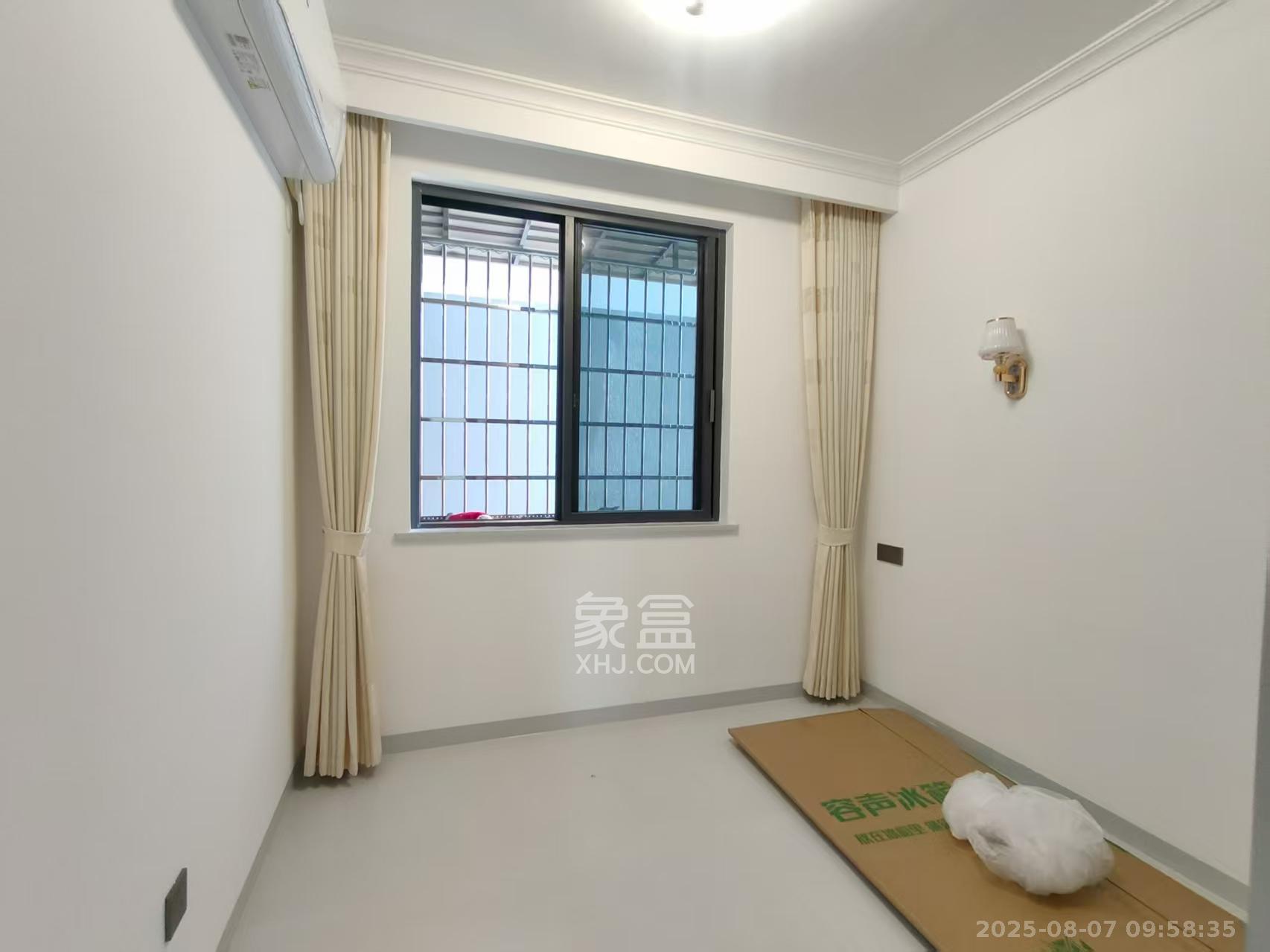 谷山景苑  3室2厅2卫   2600.00元/月室内图