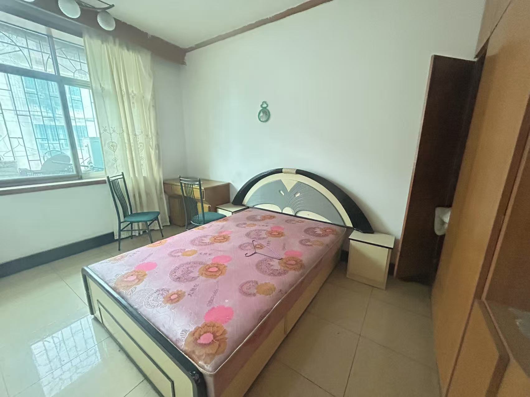 娄底市建筑工程公司家属楼  3室2厅1卫    1000.0元/月室内图