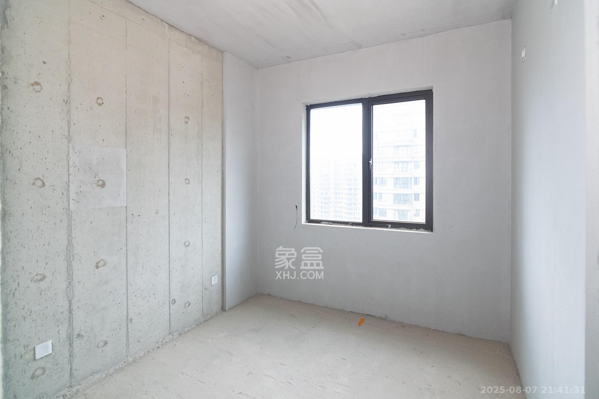 三润城(三润星城) 4室2厅2卫 88.0万 三润城(三润星城) 4室2厅2卫 88.0万卧室