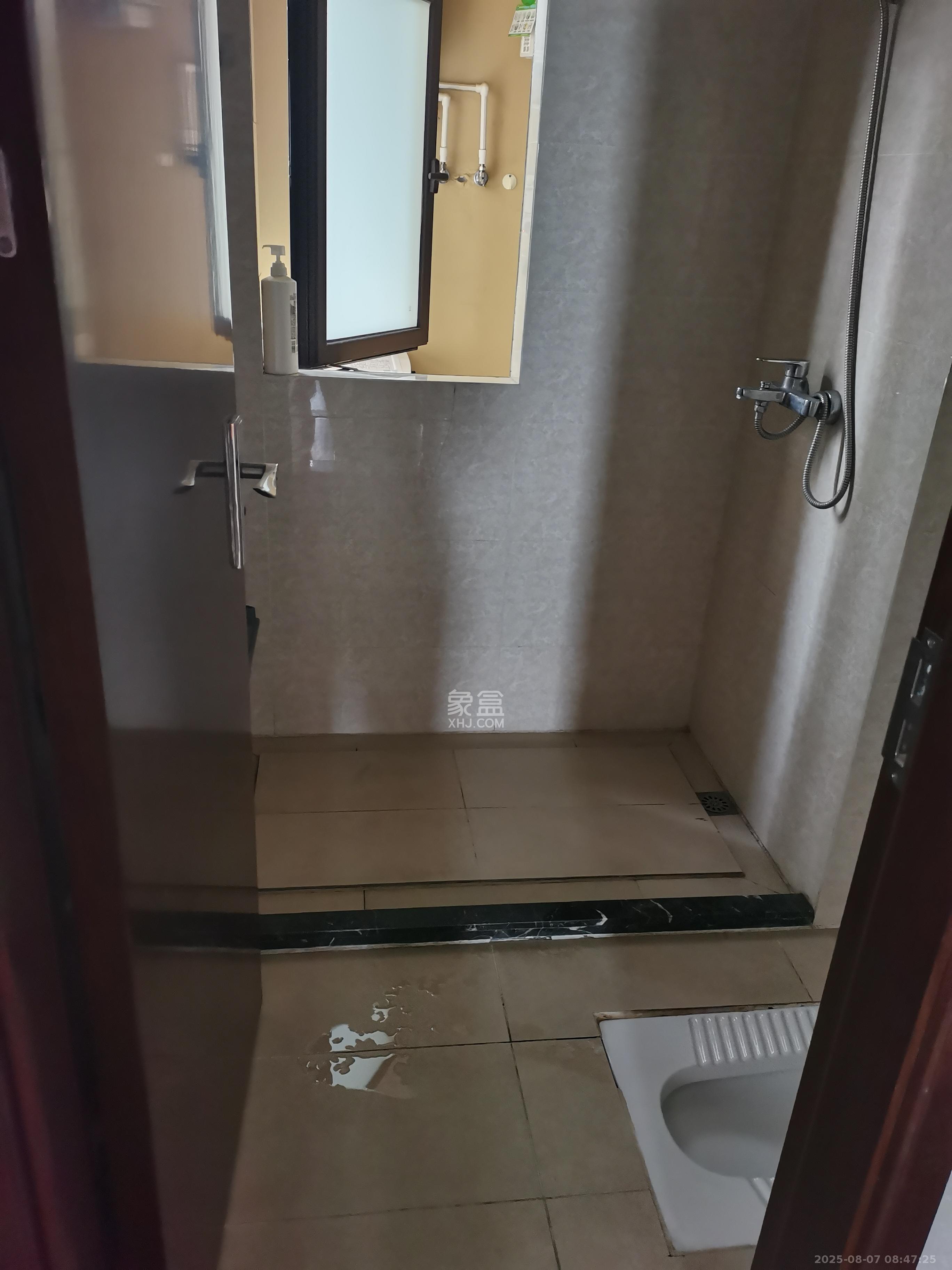 奥园誉景华府  3室2厅2卫   2500.00元/月室内图