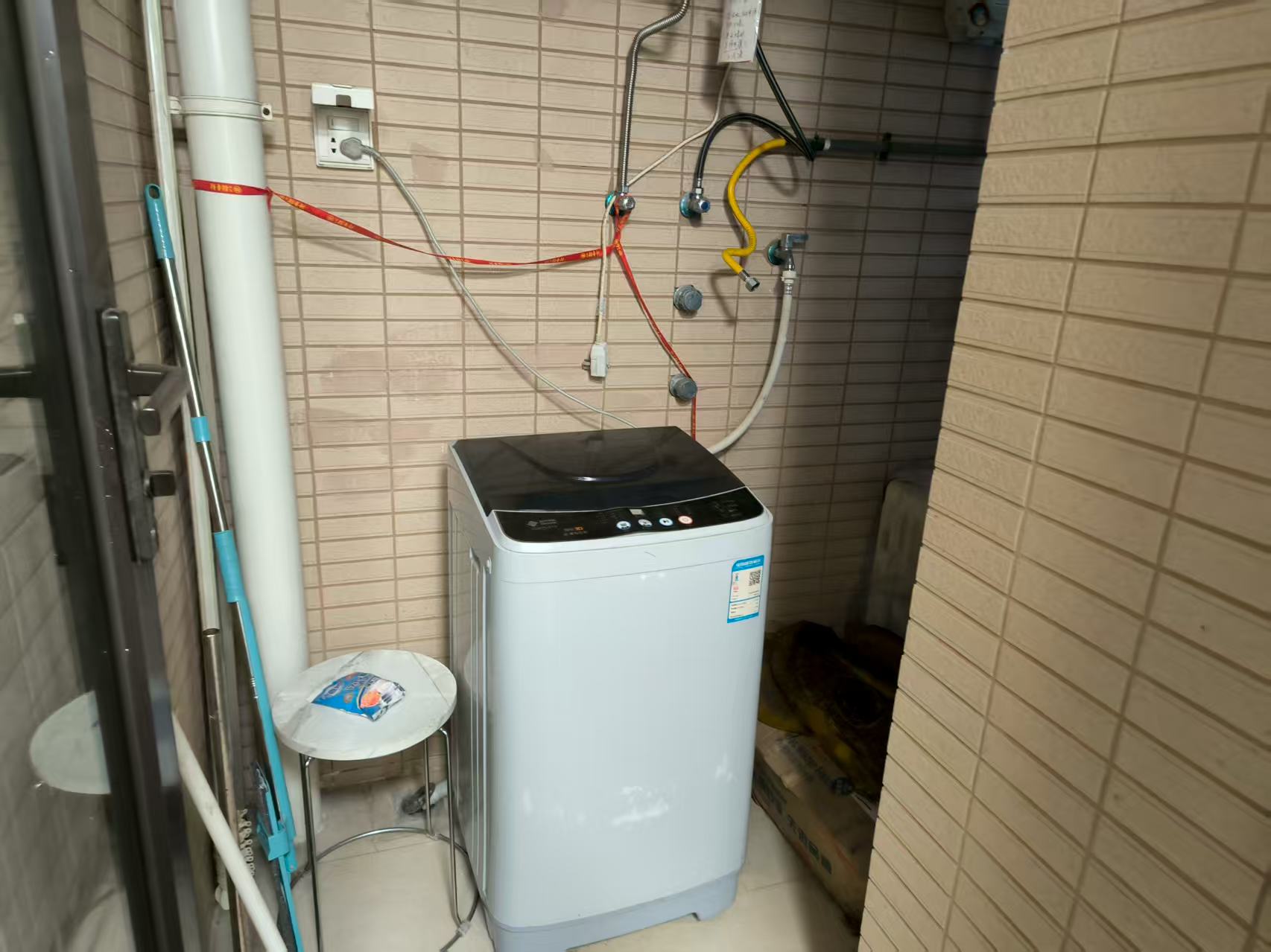 中海锦城  2室2厅1卫   2500.00元/月室内图