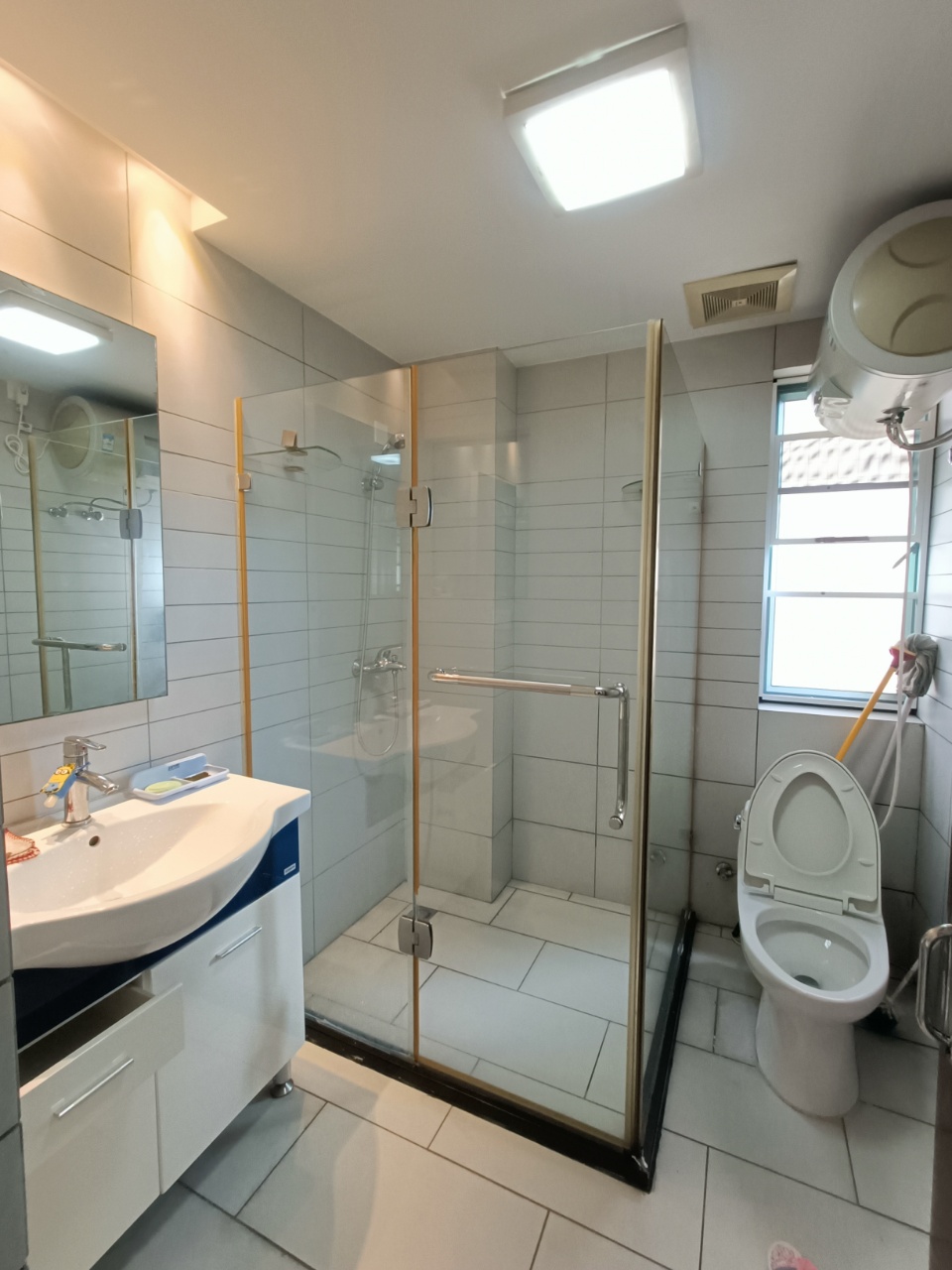 金外滩 1室1厅1卫 1500.0元/月 金外滩 1室1厅1卫 1500.0元/月室内图