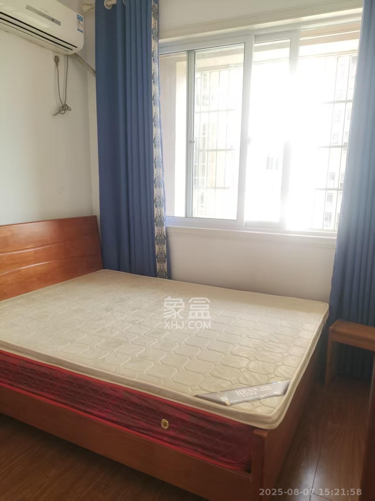 嘉顺苑 3室2厅1卫 2500.0元/月 嘉顺苑 3室2厅1卫 2500.0元/月室内图