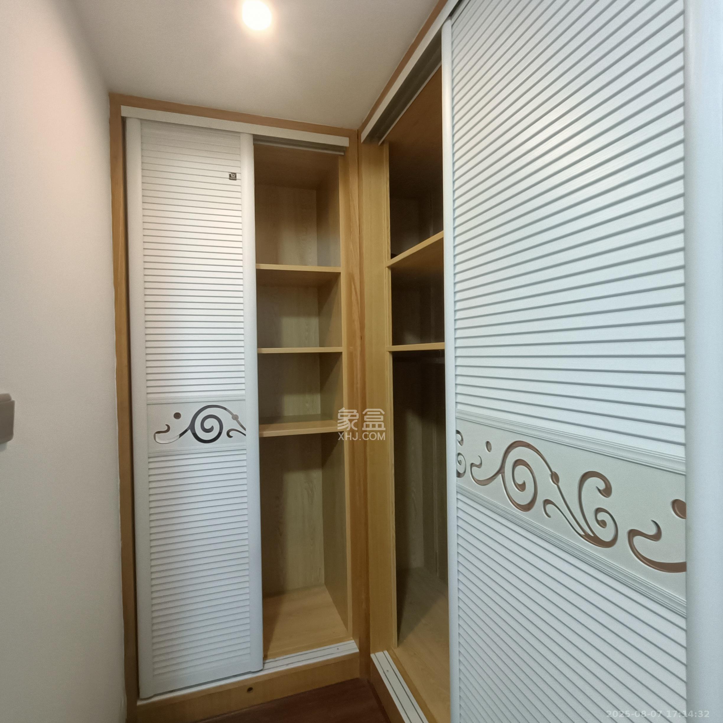 泰禹云开壹品 3室2厅2卫 3000.0元/月 泰禹云开壹品 3室2厅2卫 3000.0元/月室内图