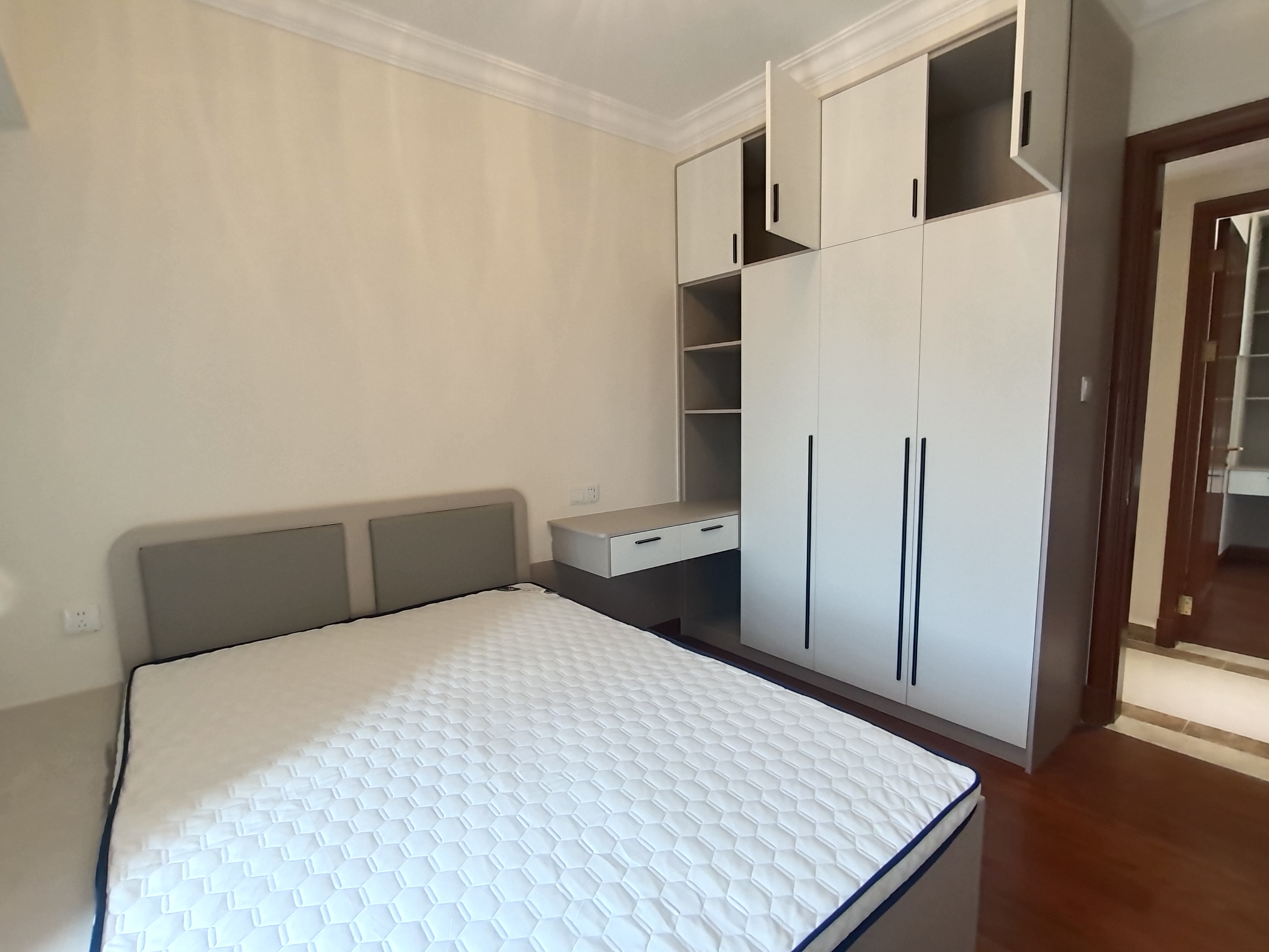 恒大名都 3室2厅2卫 2000.0元/月 恒大名都 3室2厅2卫 2000.0元/月室内图